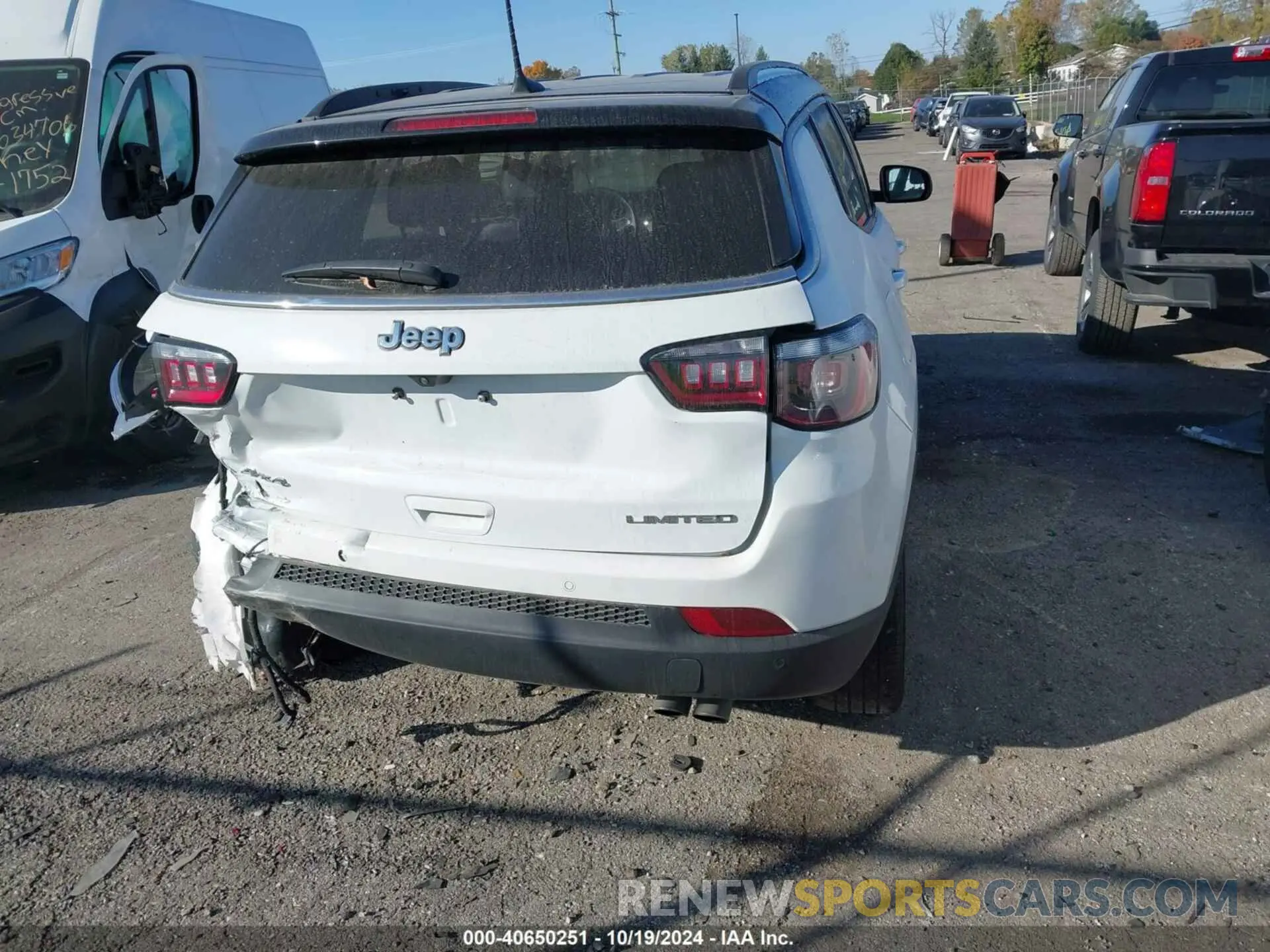 4 fotografías del automóvil dañado 3C4NJDCB5NT141390 JEEP COMPASS 2022