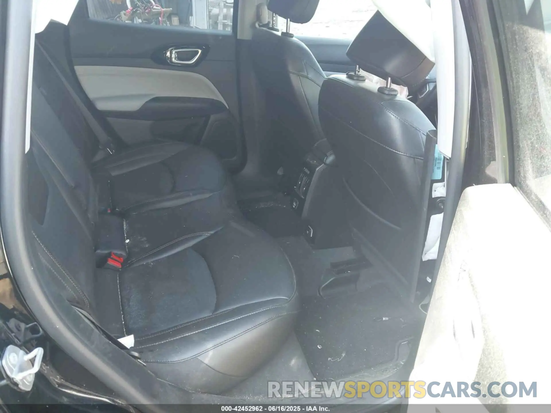 8 fotografías del automóvil dañado 3C4NJDCB7NT189540 JEEP COMPASS 2022