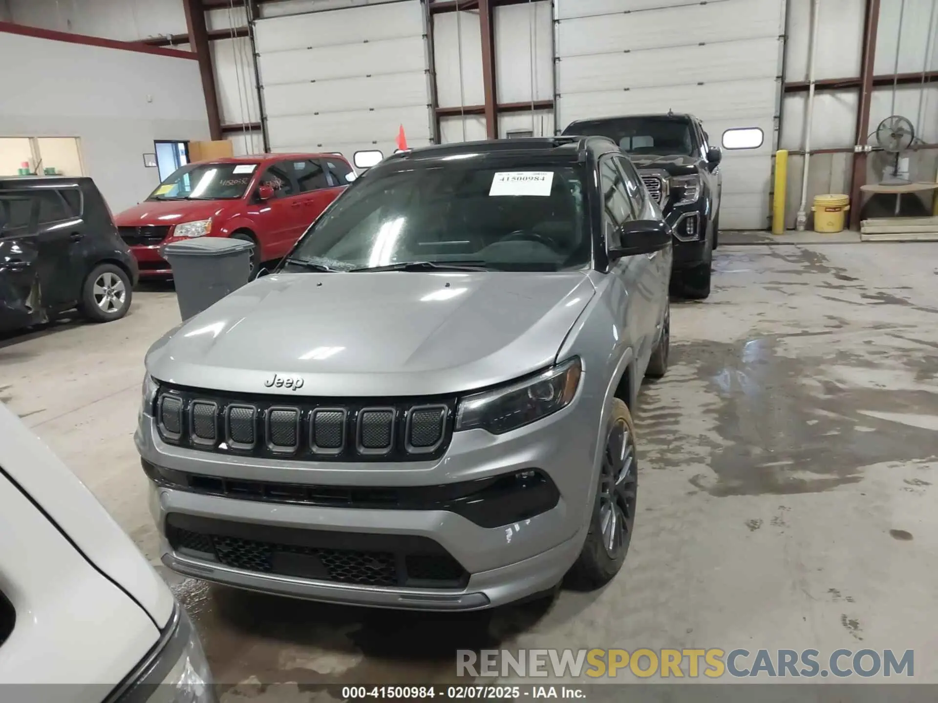 12 fotografías del automóvil dañado 3C4NJDCB8NT109002 JEEP COMPASS 2022