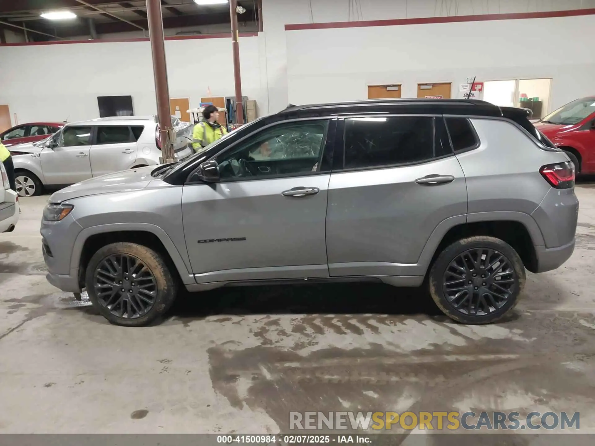 14 fotografías del automóvil dañado 3C4NJDCB8NT109002 JEEP COMPASS 2022