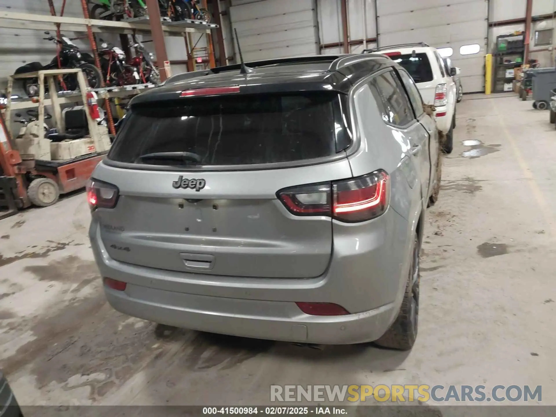 16 fotografías del automóvil dañado 3C4NJDCB8NT109002 JEEP COMPASS 2022