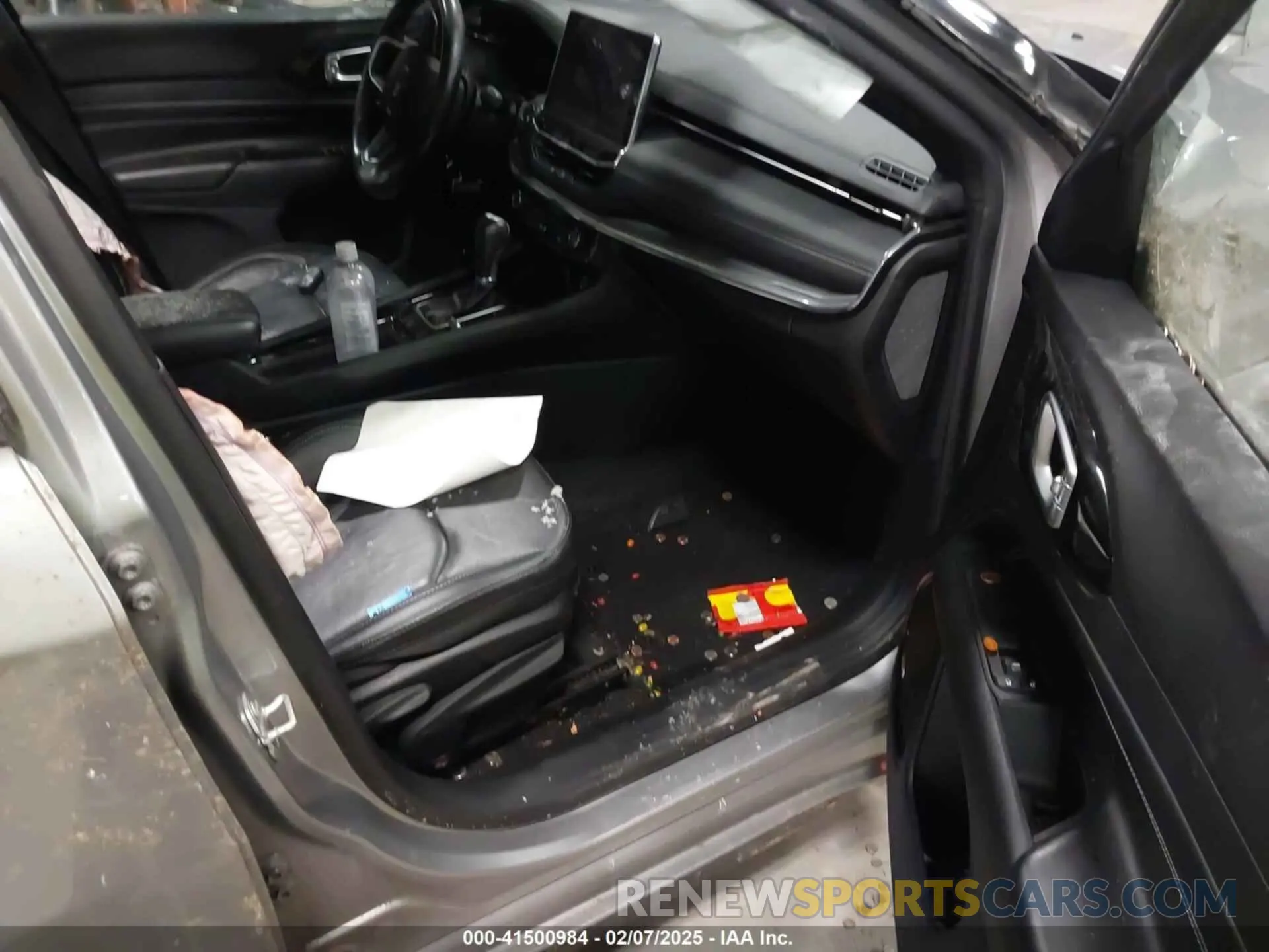 5 fotografías del automóvil dañado 3C4NJDCB8NT109002 JEEP COMPASS 2022