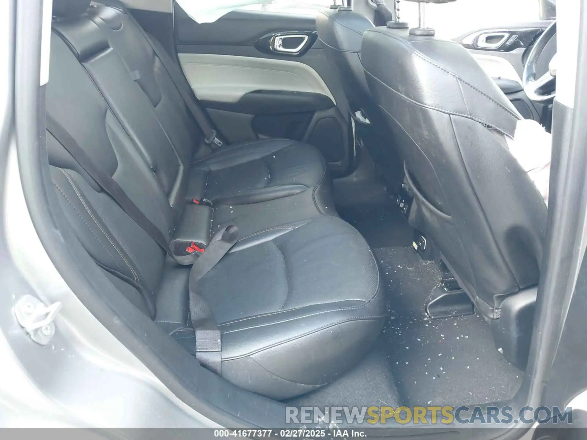 8 fotografías del automóvil dañado 3C4NJDCB8NT115480 JEEP COMPASS 2022