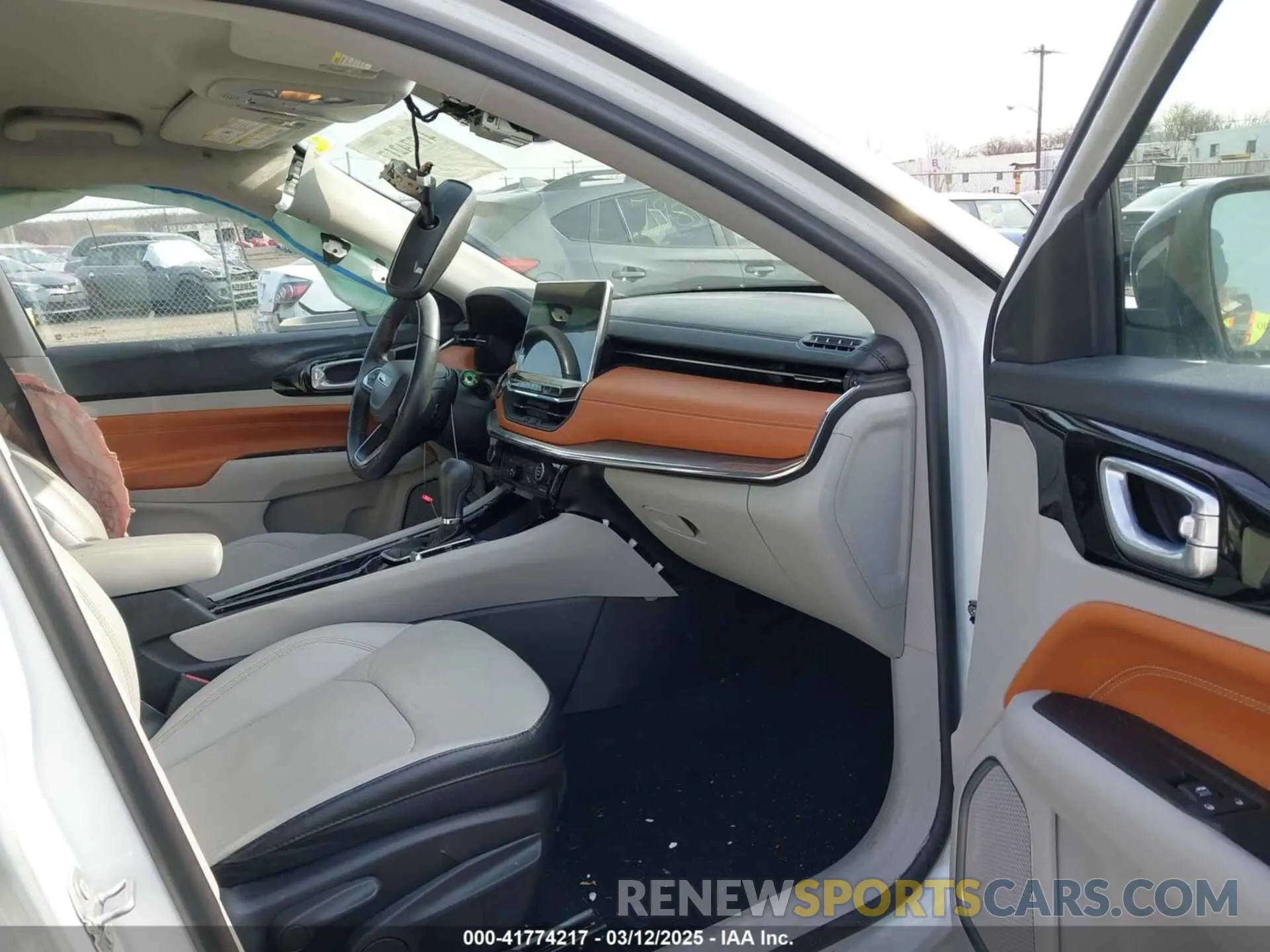 5 fotografías del automóvil dañado 3C4NJDCB9NT130392 JEEP COMPASS 2022