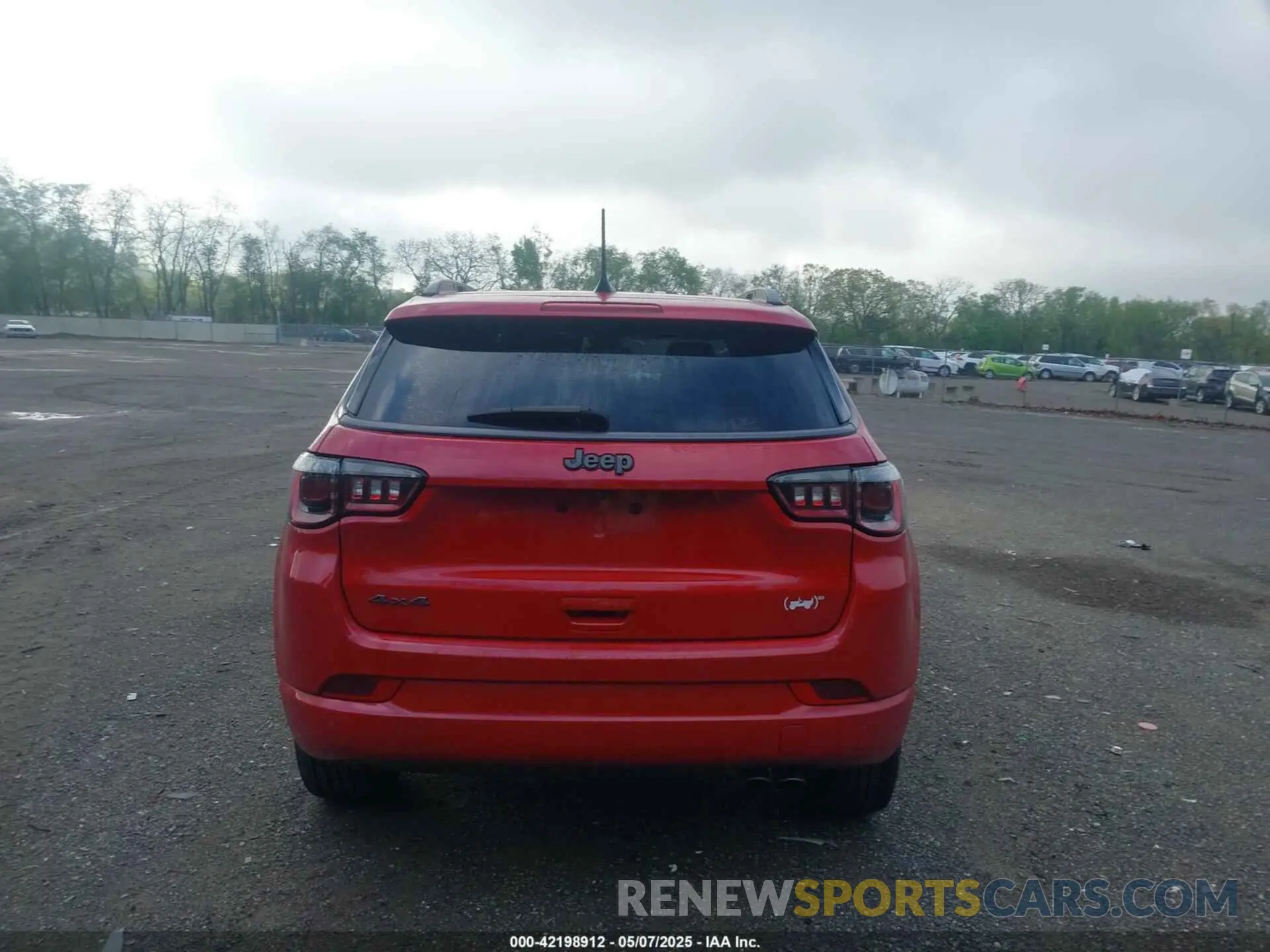 17 fotografías del automóvil dañado 3C4NJDCB9NT136225 JEEP COMPASS 2022