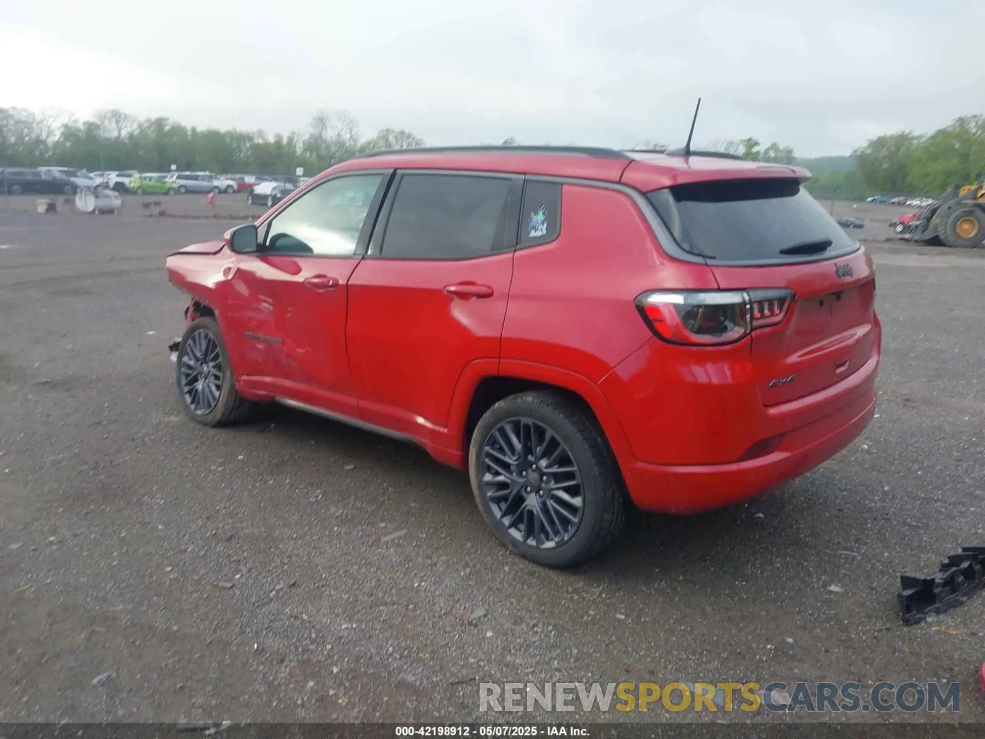 3 fotografías del automóvil dañado 3C4NJDCB9NT136225 JEEP COMPASS 2022
