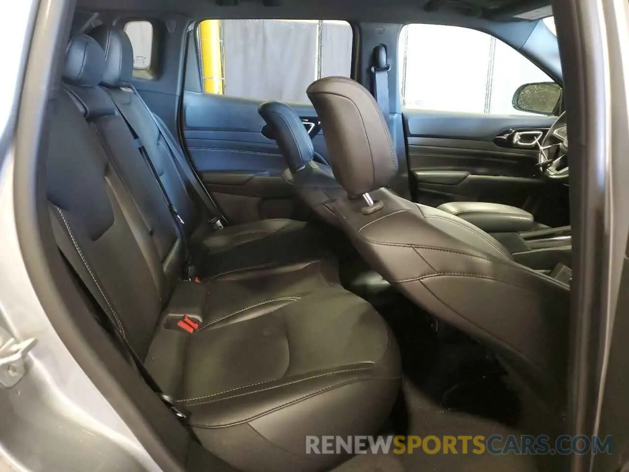 11 fotografías del automóvil dañado 3C4NJDCBXNT140459 JEEP COMPASS 2022