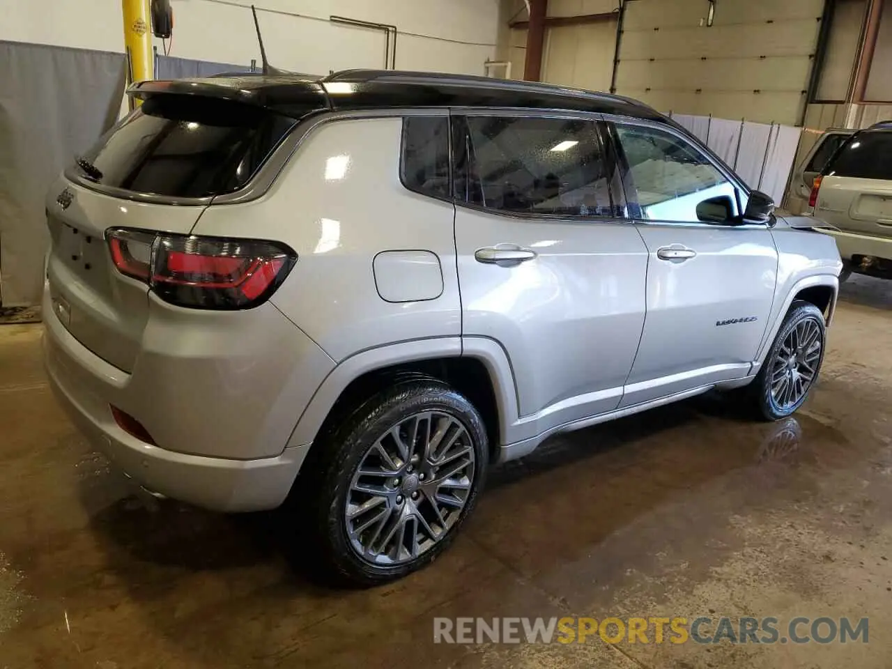 3 fotografías del automóvil dañado 3C4NJDCBXNT140459 JEEP COMPASS 2022