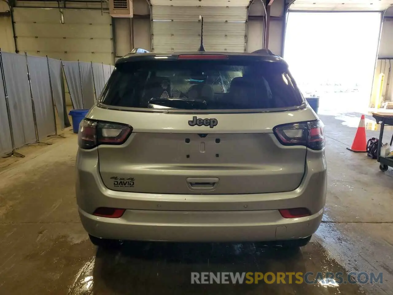 6 fotografías del automóvil dañado 3C4NJDCBXNT140459 JEEP COMPASS 2022
