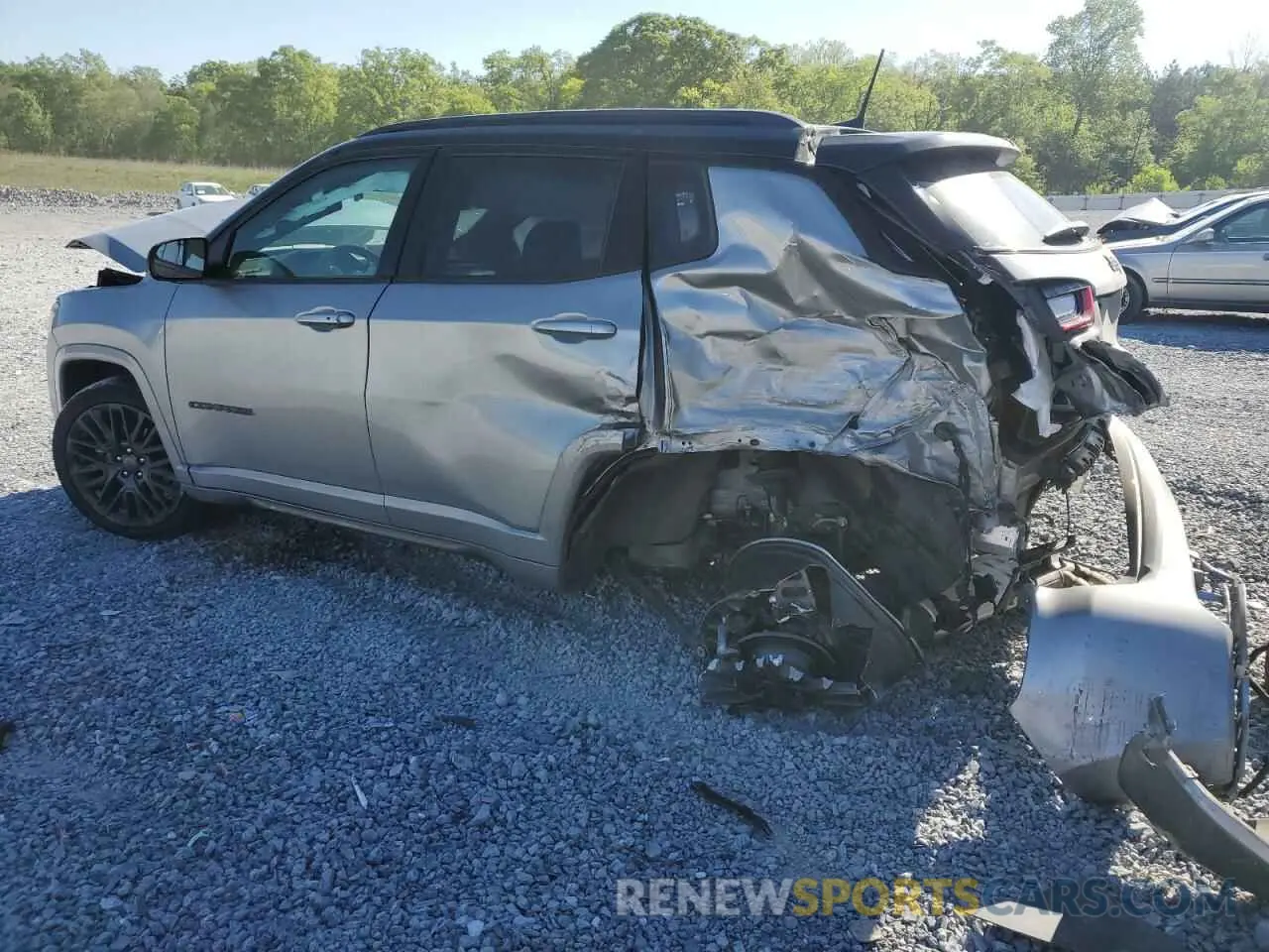 2 fotografías del automóvil dañado 3C4NJDCBXNT170044 JEEP COMPASS 2022