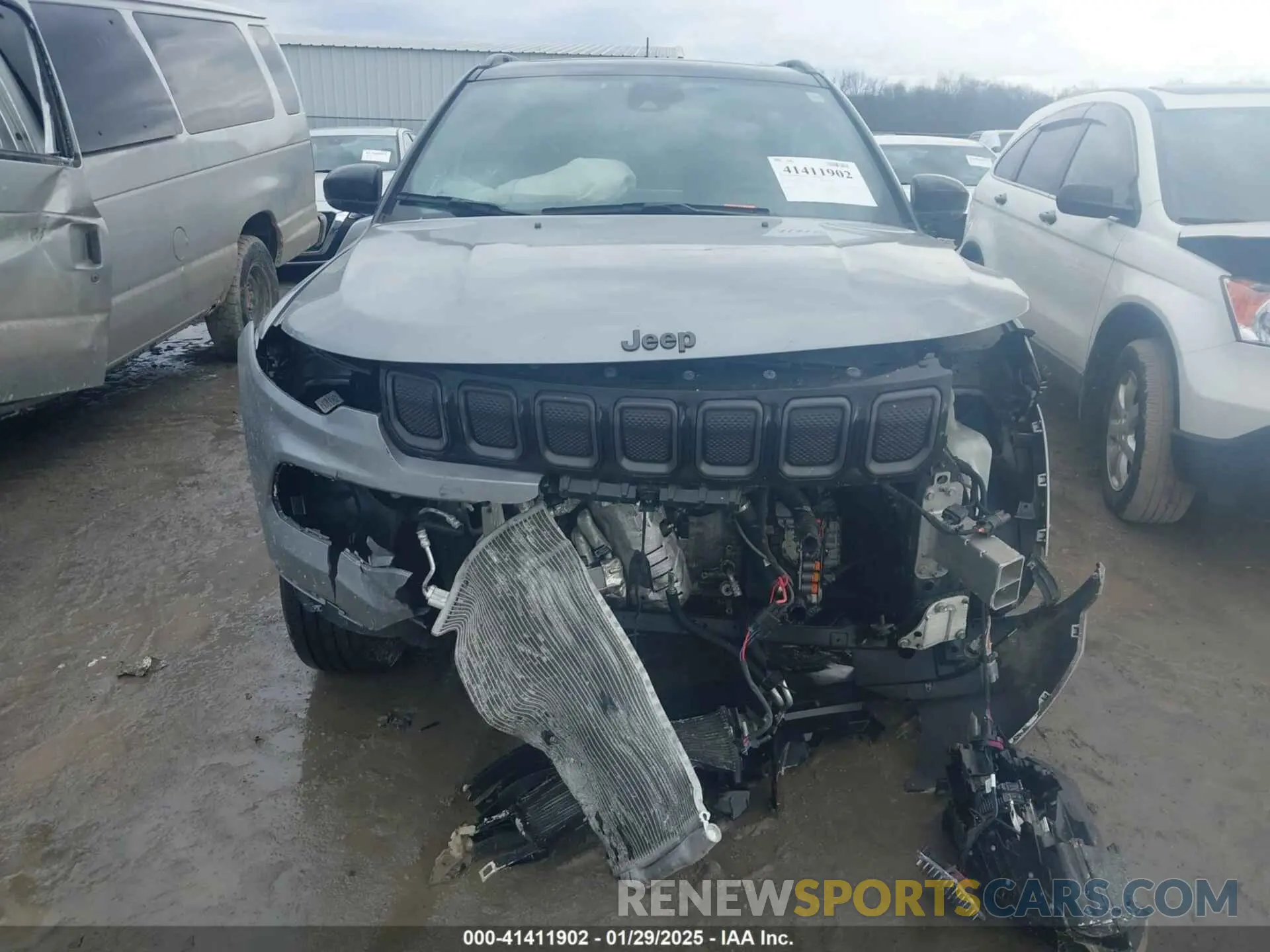 12 fotografías del automóvil dañado 3C4NJDCBXNT209621 JEEP COMPASS 2022