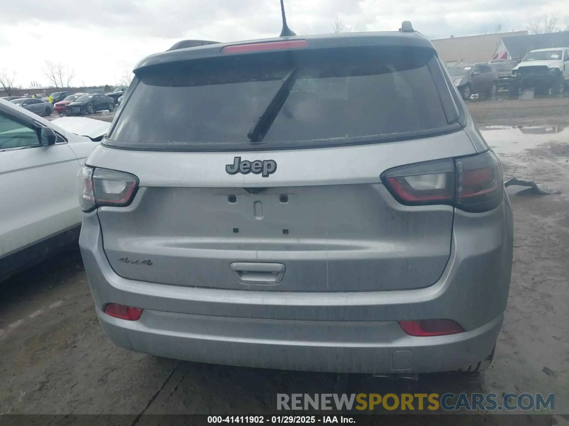 16 fotografías del automóvil dañado 3C4NJDCBXNT209621 JEEP COMPASS 2022