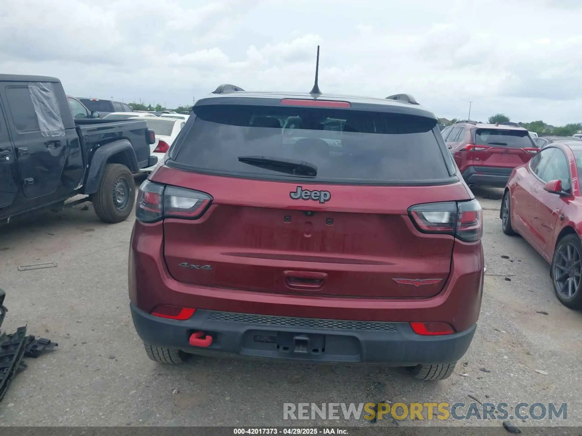 17 fotografías del automóvil dañado 3C4NJDDB3NT203092 JEEP COMPASS 2022