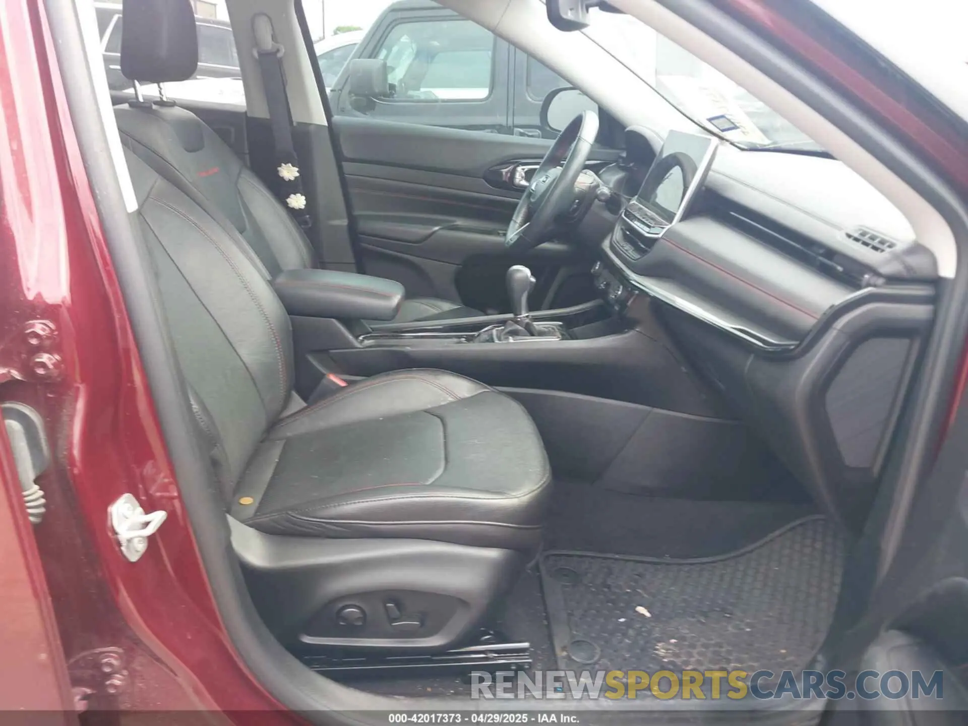 5 fotografías del automóvil dañado 3C4NJDDB3NT203092 JEEP COMPASS 2022