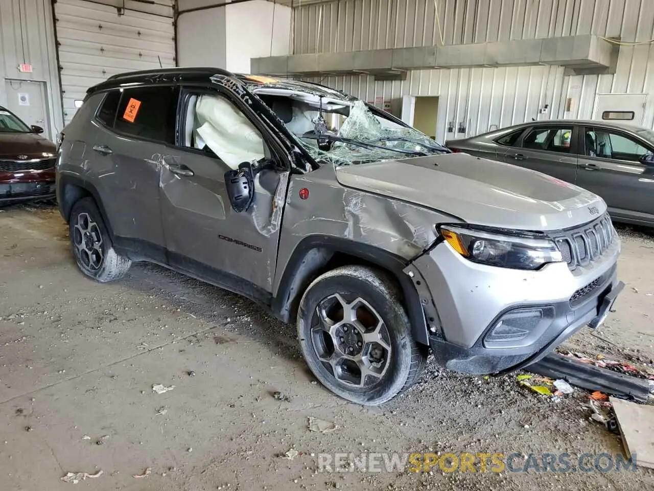 4 fotografías del automóvil dañado 3C4NJDDB4NT156932 JEEP COMPASS 2022