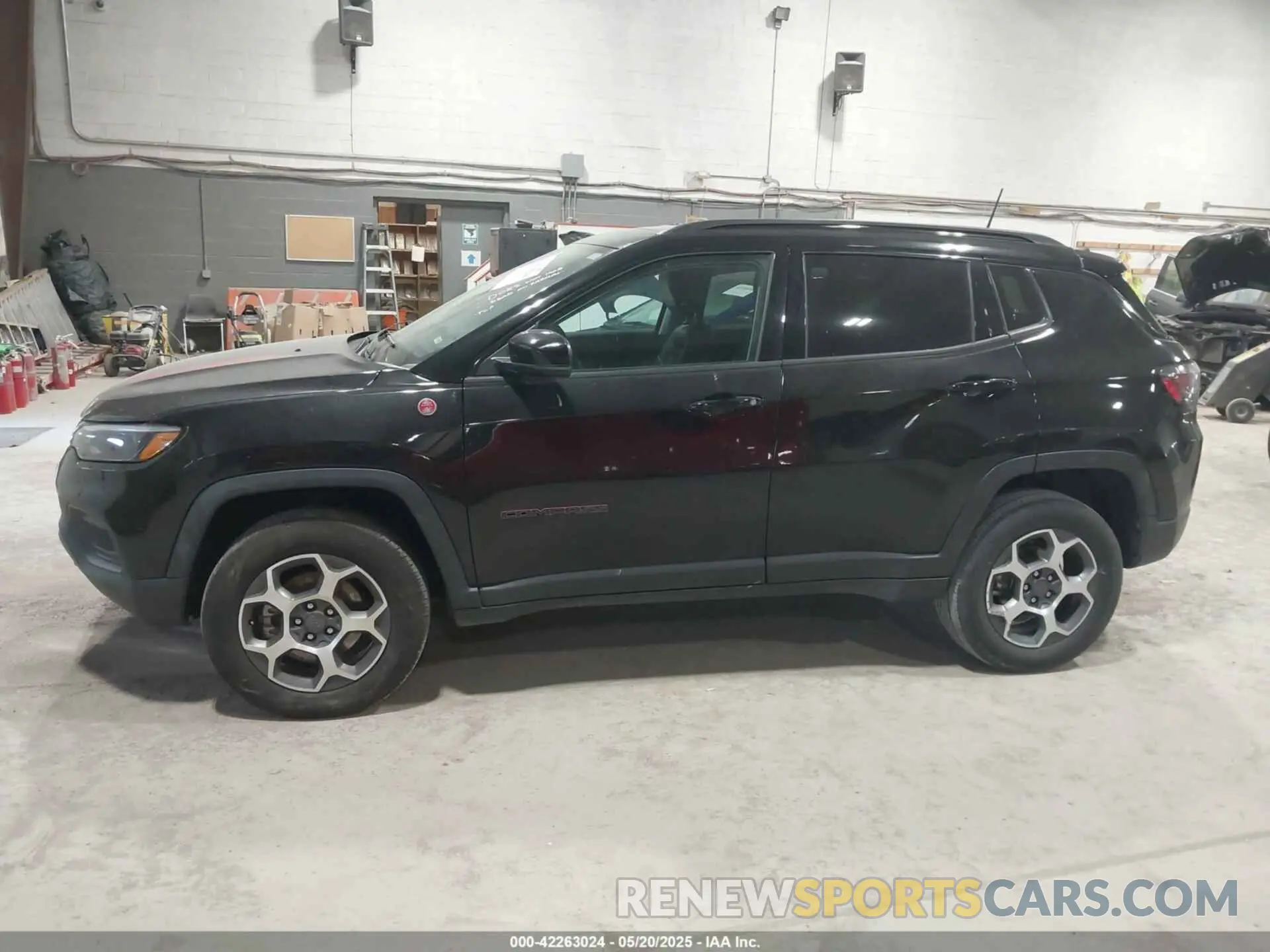14 fotografías del automóvil dañado 3C4NJDDB8NT227131 JEEP COMPASS 2022