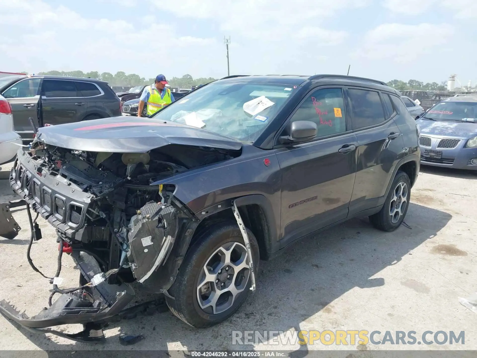 2 fotografías del automóvil dañado 3C4NJDDBXNT157230 JEEP COMPASS 2022