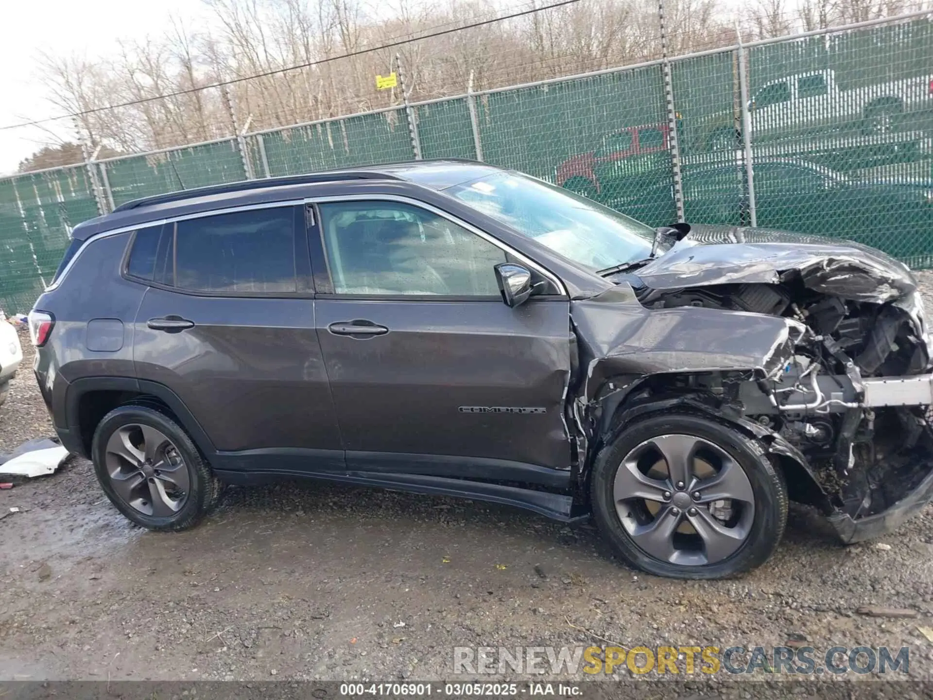 14 fotografías del automóvil dañado 3C4NJDFB3NT144607 JEEP COMPASS 2022