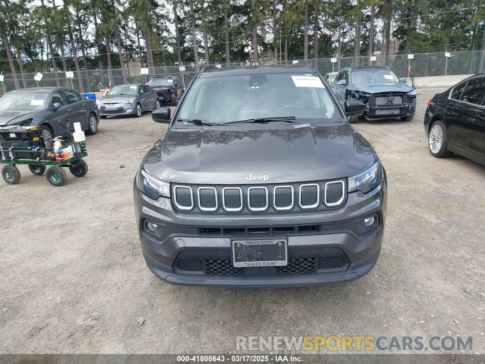 12 fotografías del automóvil dañado 3C4NJDFB3NT214607 JEEP COMPASS 2022