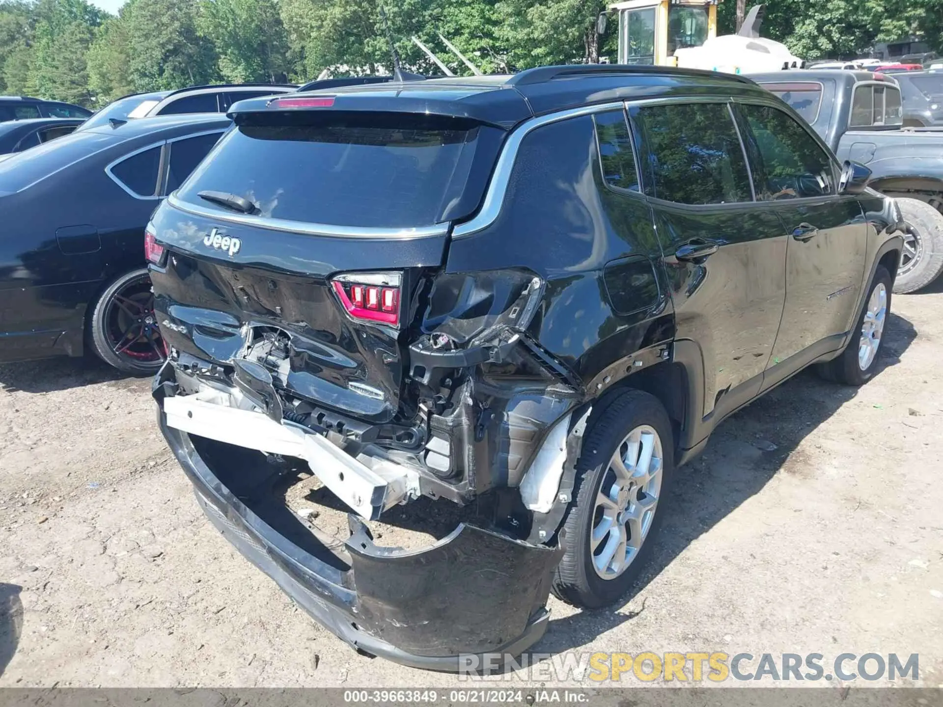 17 fotografías del automóvil dañado 3C4NJDFB3NT222237 JEEP COMPASS 2022