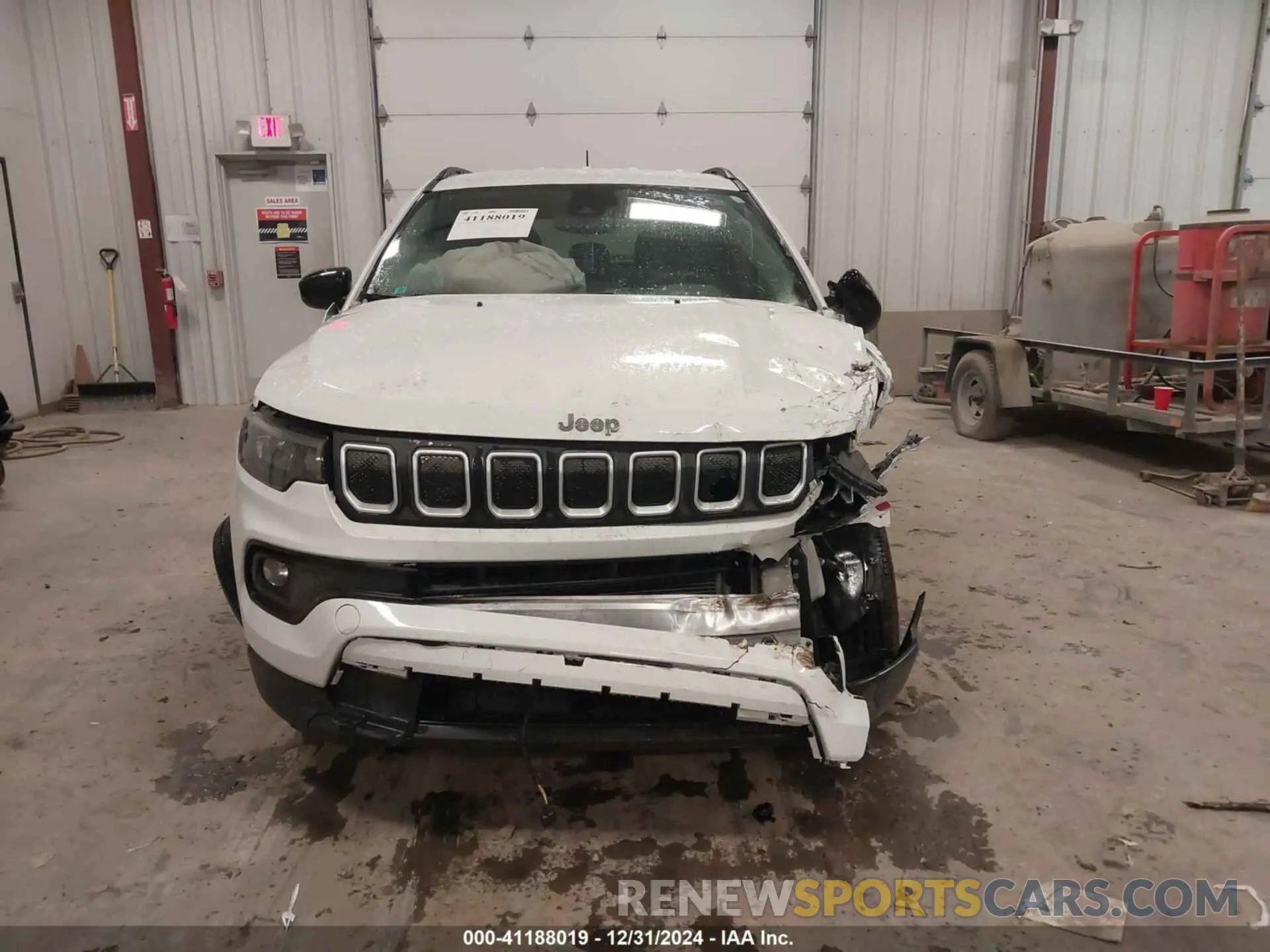 12 fotografías del automóvil dañado 3C4NJDFB5NT109311 JEEP COMPASS 2022
