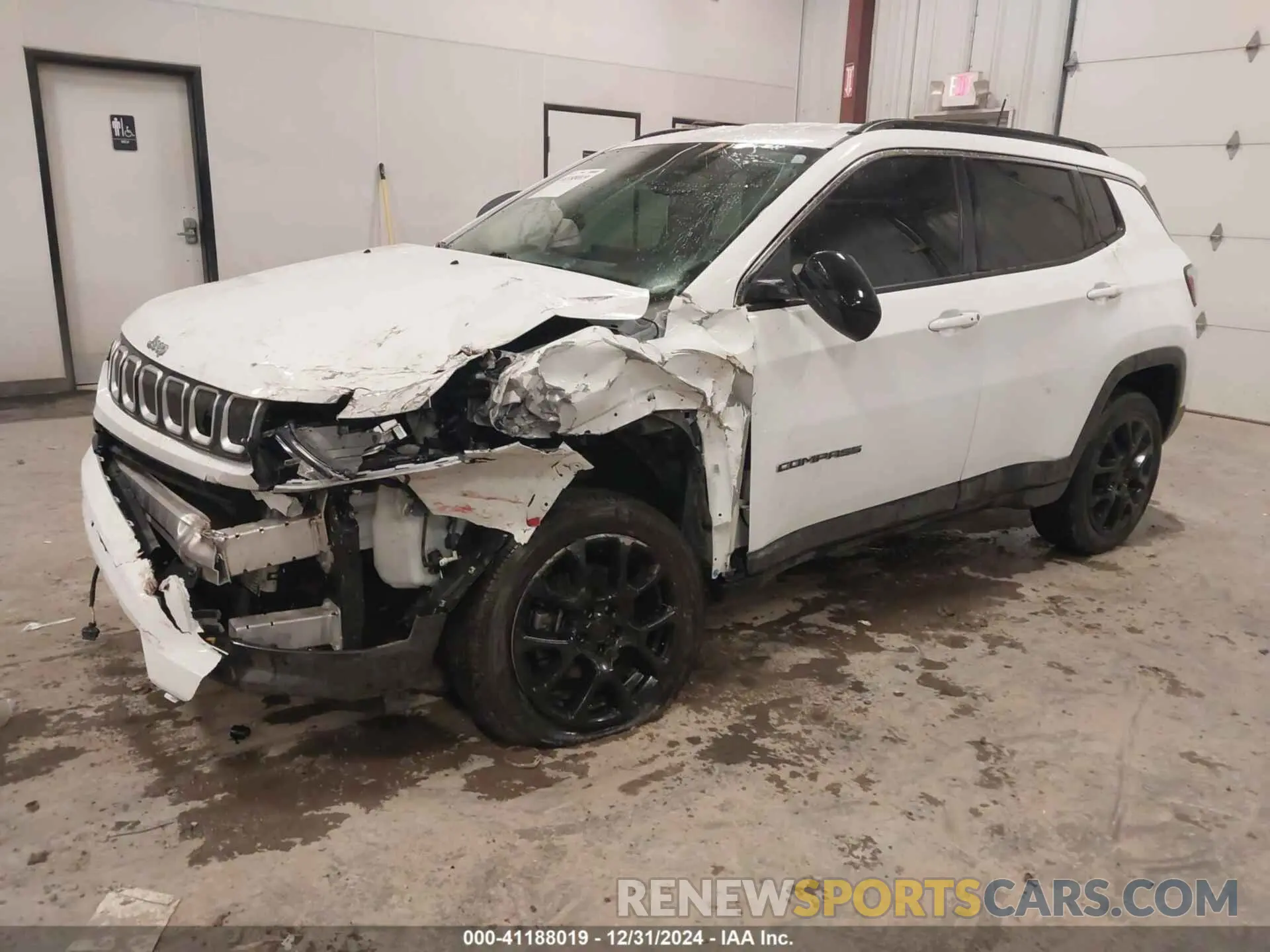 2 fotografías del automóvil dañado 3C4NJDFB5NT109311 JEEP COMPASS 2022