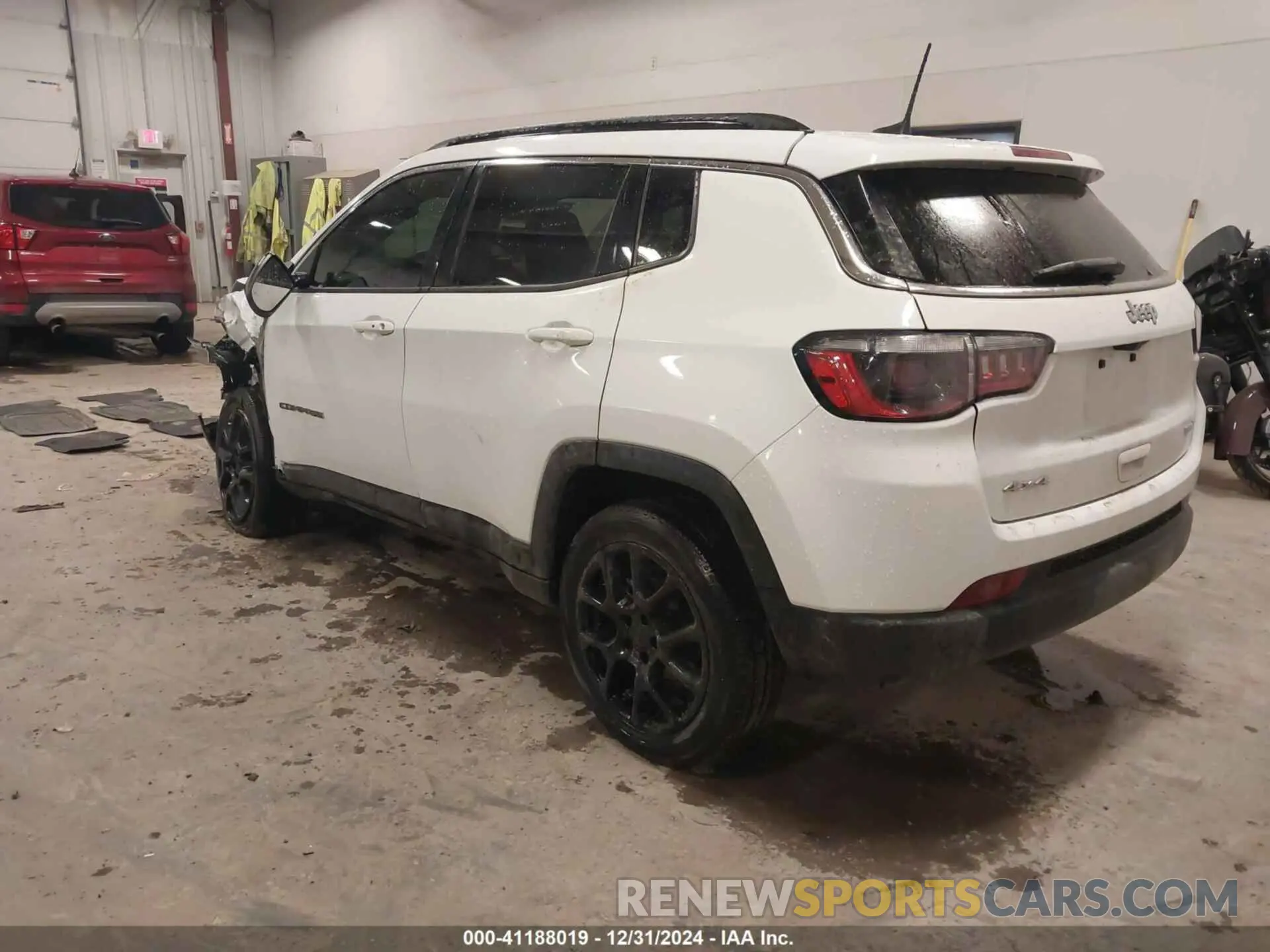 3 fotografías del automóvil dañado 3C4NJDFB5NT109311 JEEP COMPASS 2022