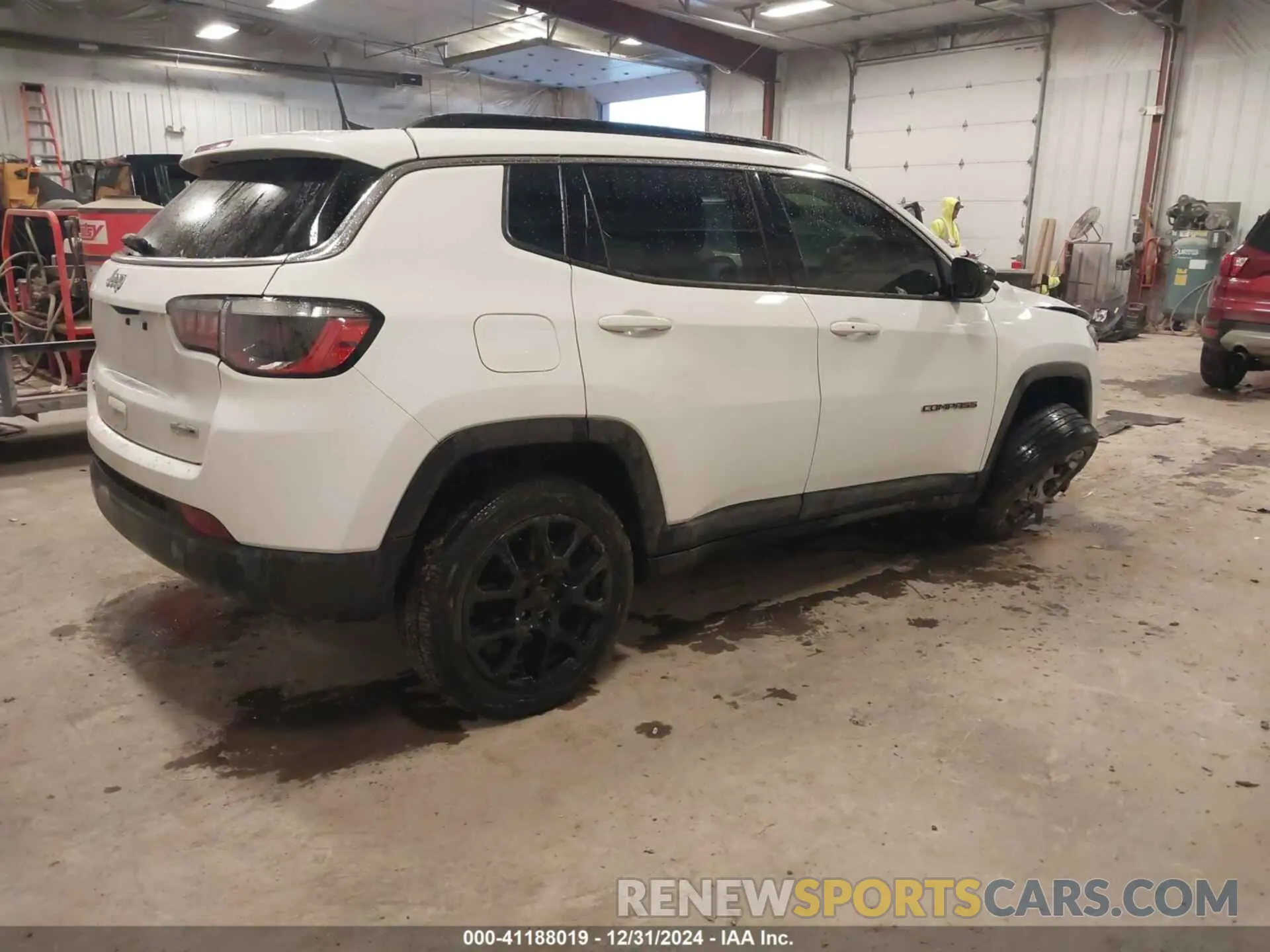 4 fotografías del automóvil dañado 3C4NJDFB5NT109311 JEEP COMPASS 2022