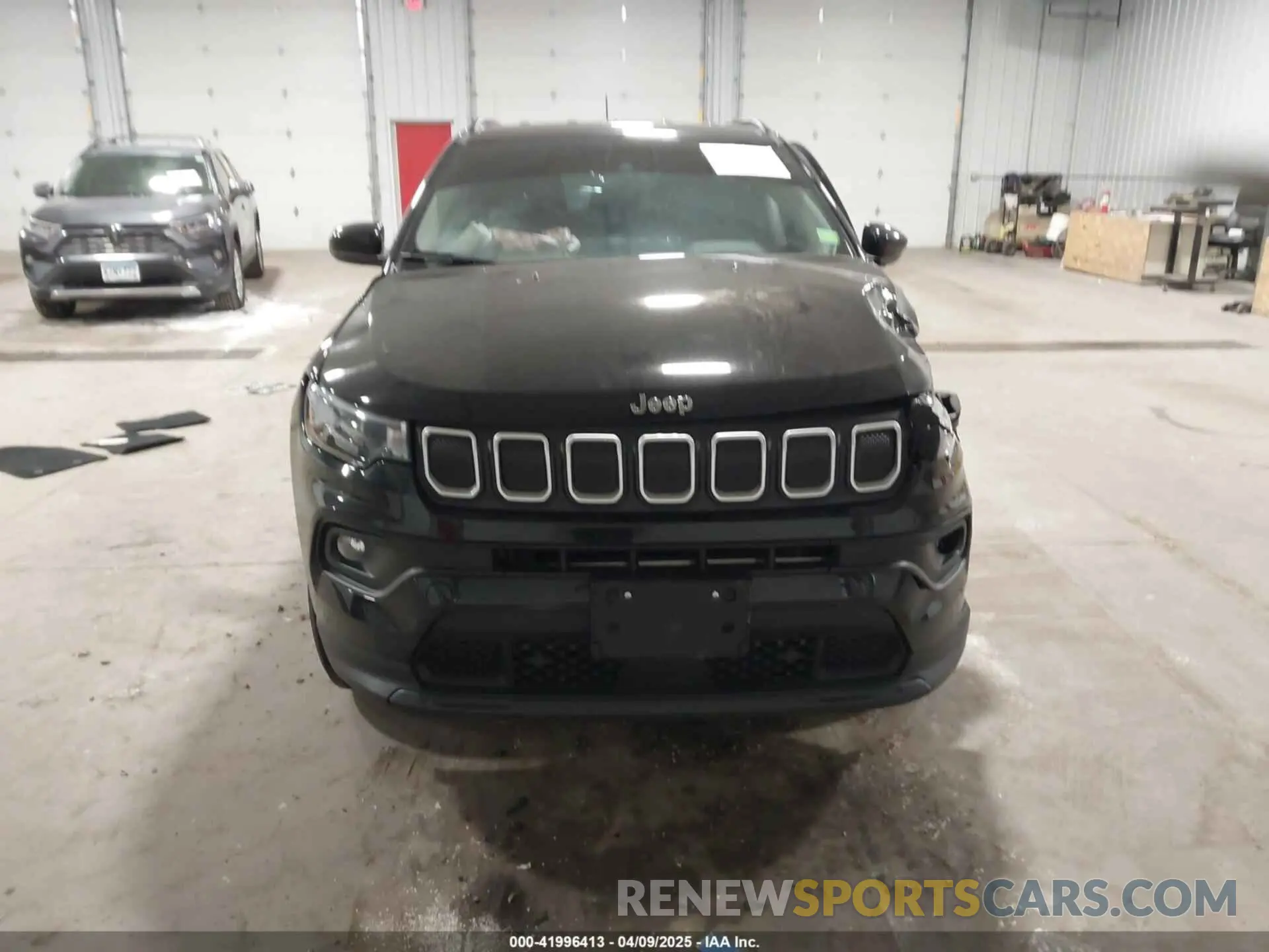 12 fotografías del automóvil dañado 3C4NJDFB7NT128068 JEEP COMPASS 2022