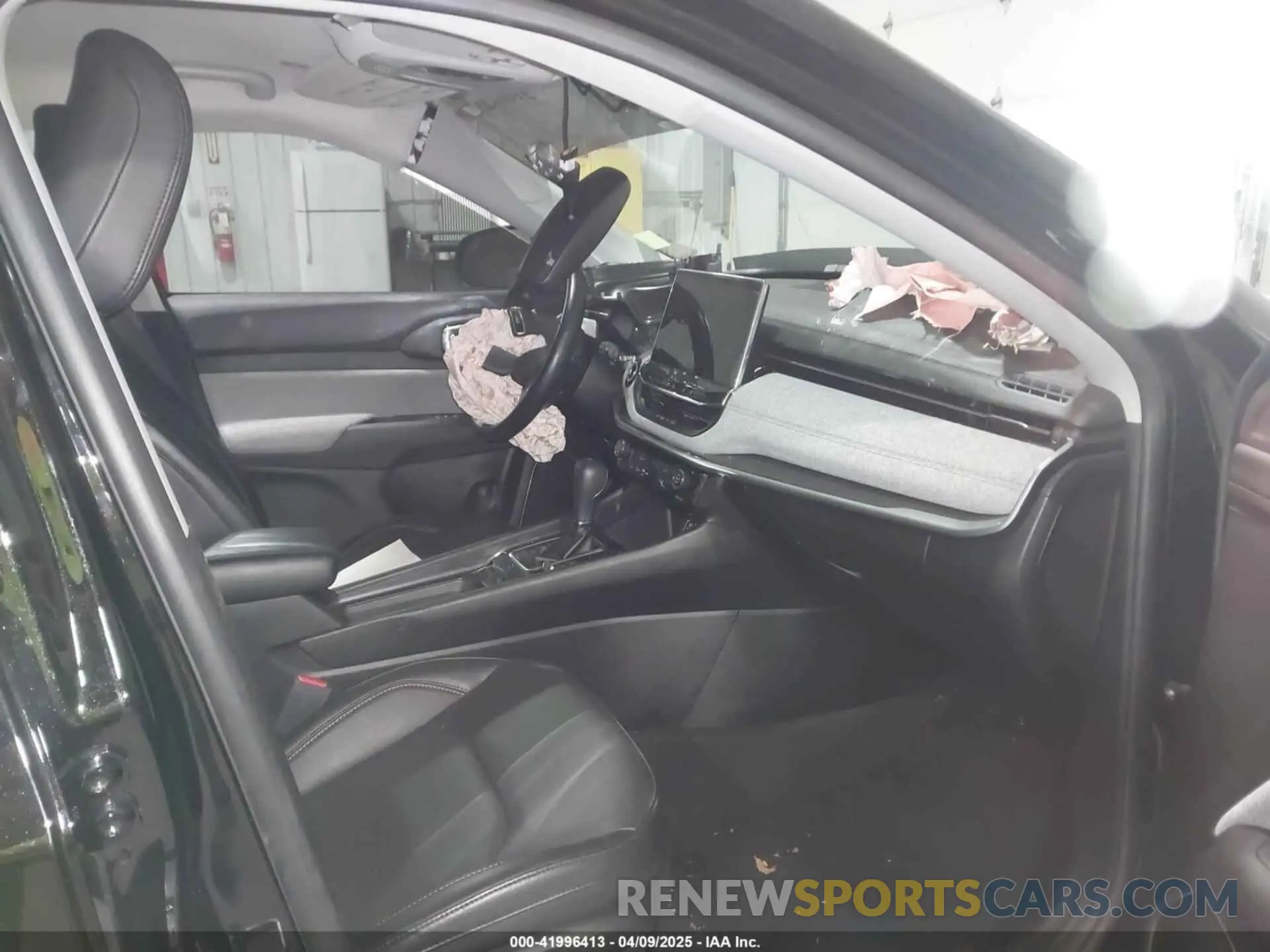 5 fotografías del automóvil dañado 3C4NJDFB7NT128068 JEEP COMPASS 2022