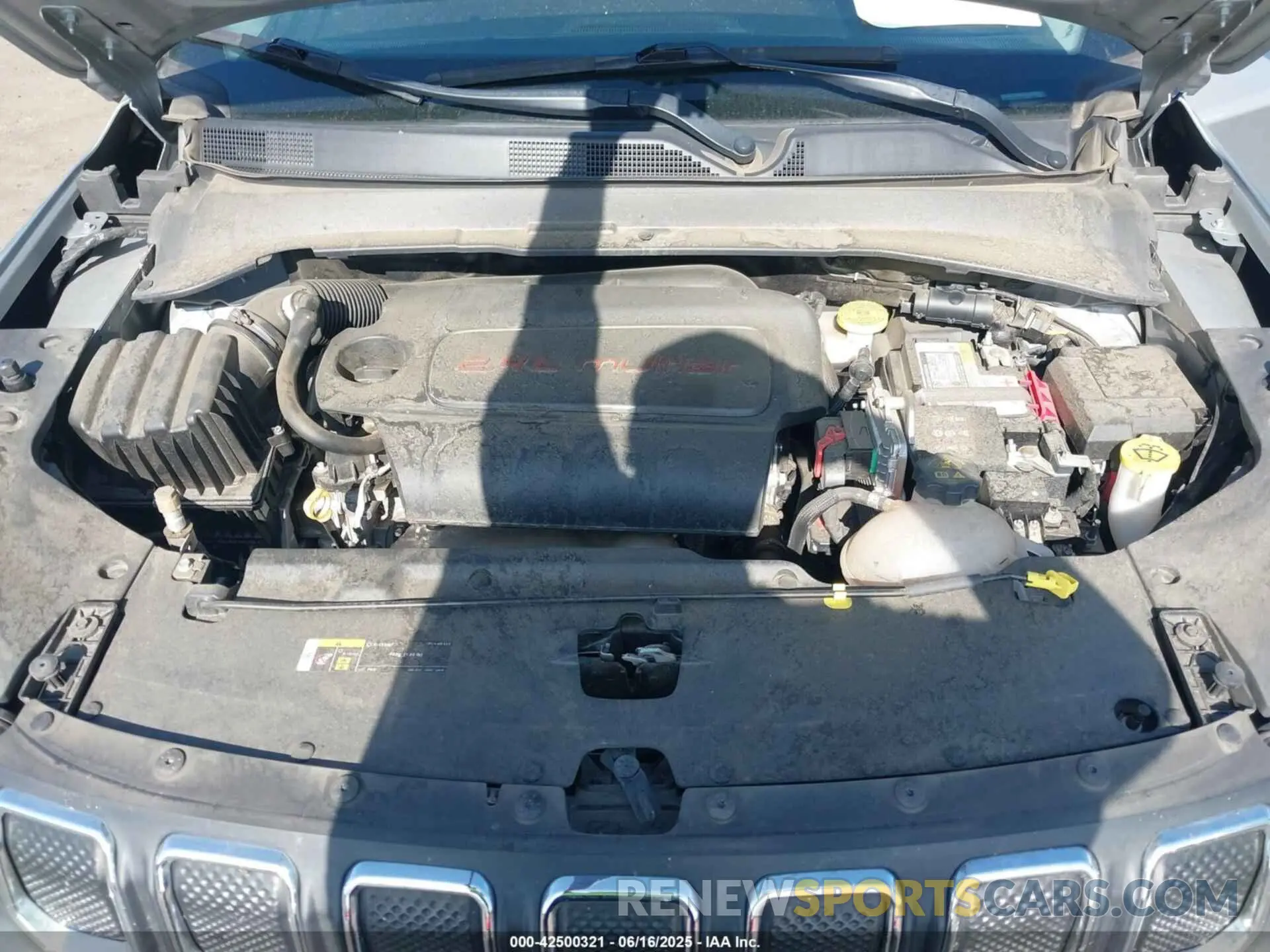 10 fotografías del automóvil dañado 3C4NJDFB9NT170662 JEEP COMPASS 2022