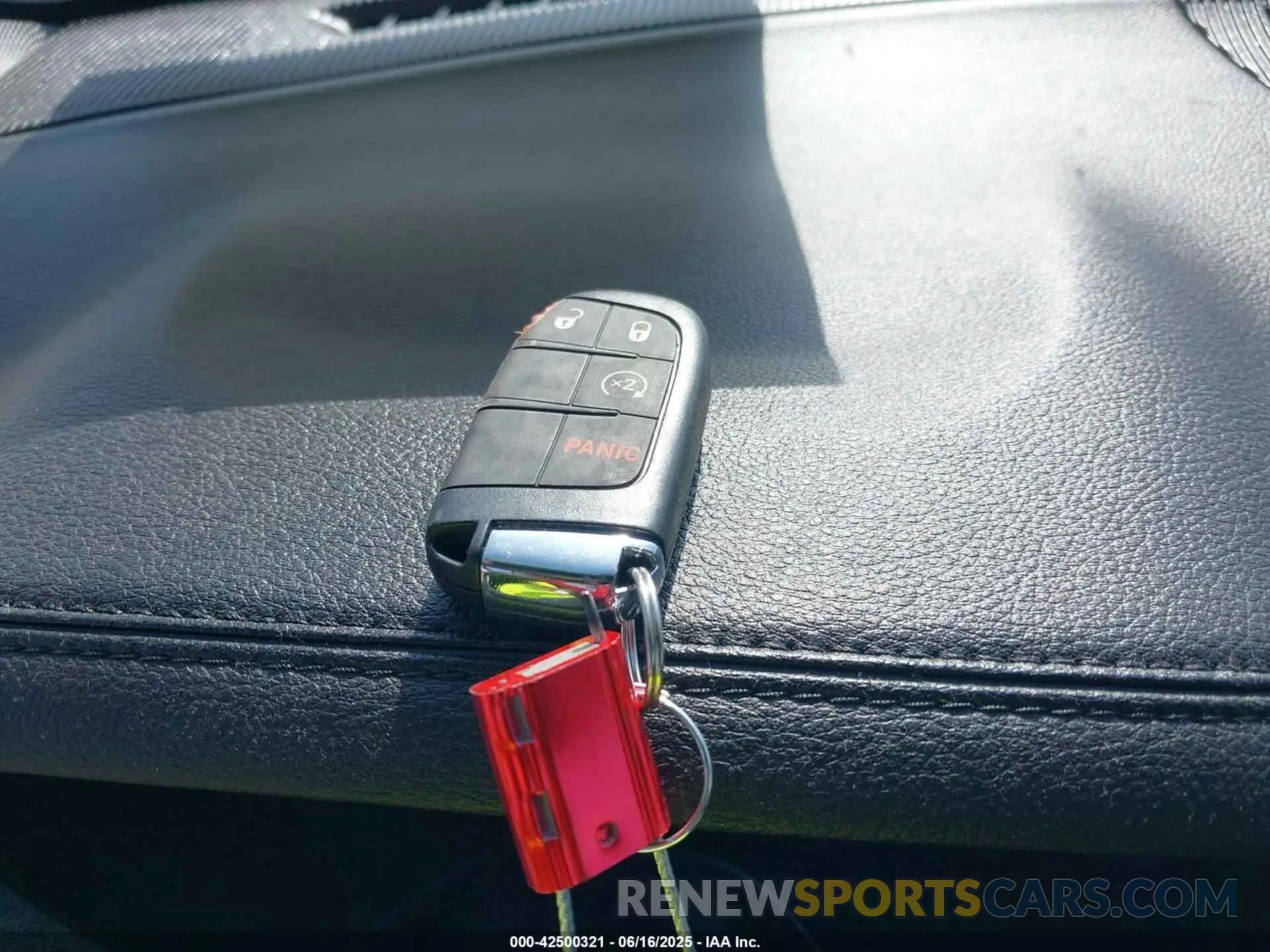 11 fotografías del automóvil dañado 3C4NJDFB9NT170662 JEEP COMPASS 2022