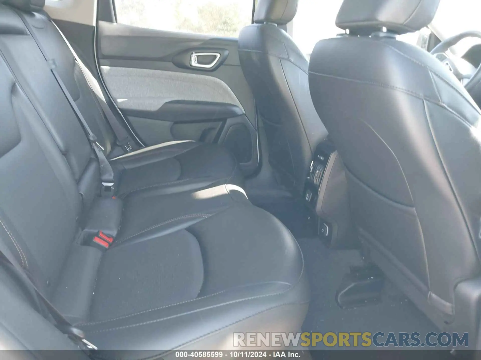 8 fotografías del automóvil dañado 3C4NJDFB9NT222730 JEEP COMPASS 2022