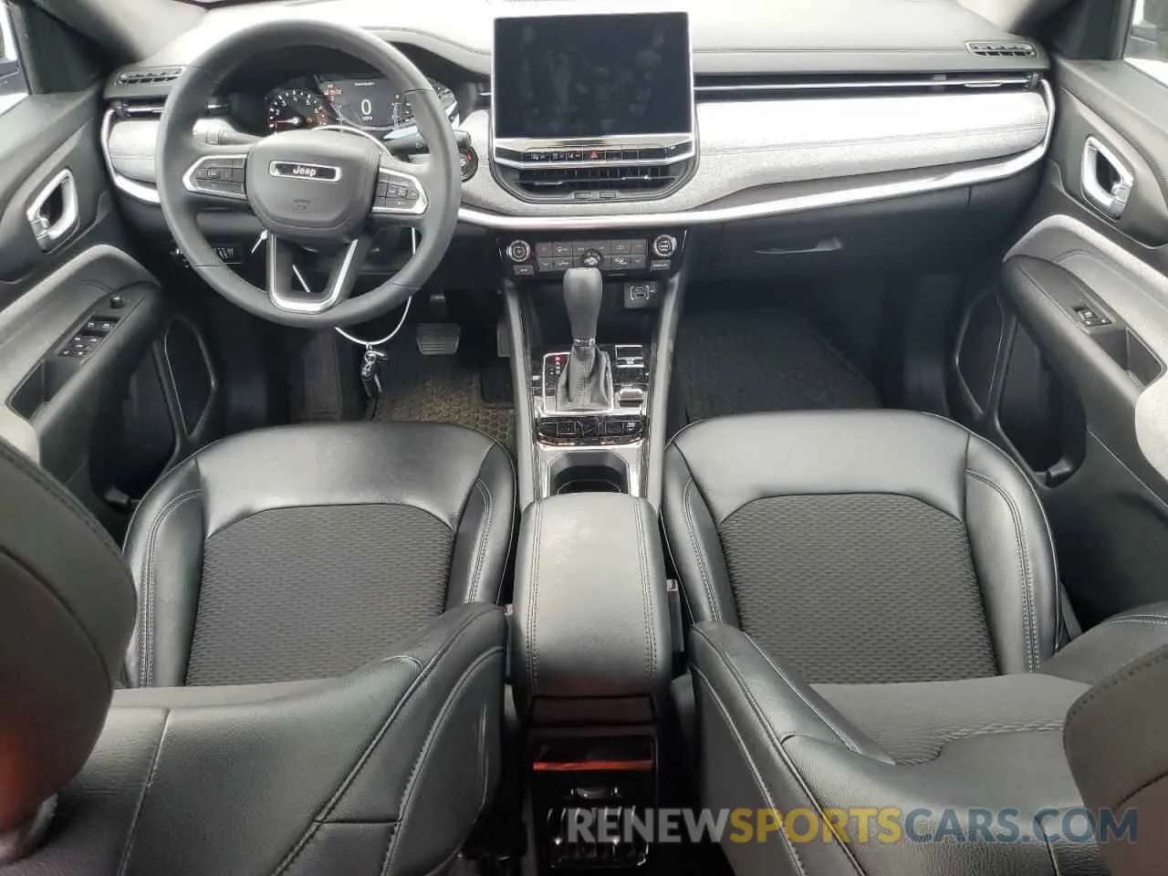 8 fotografías del automóvil dañado 3C4NJDBN1PT537959 JEEP COMPASS 2023