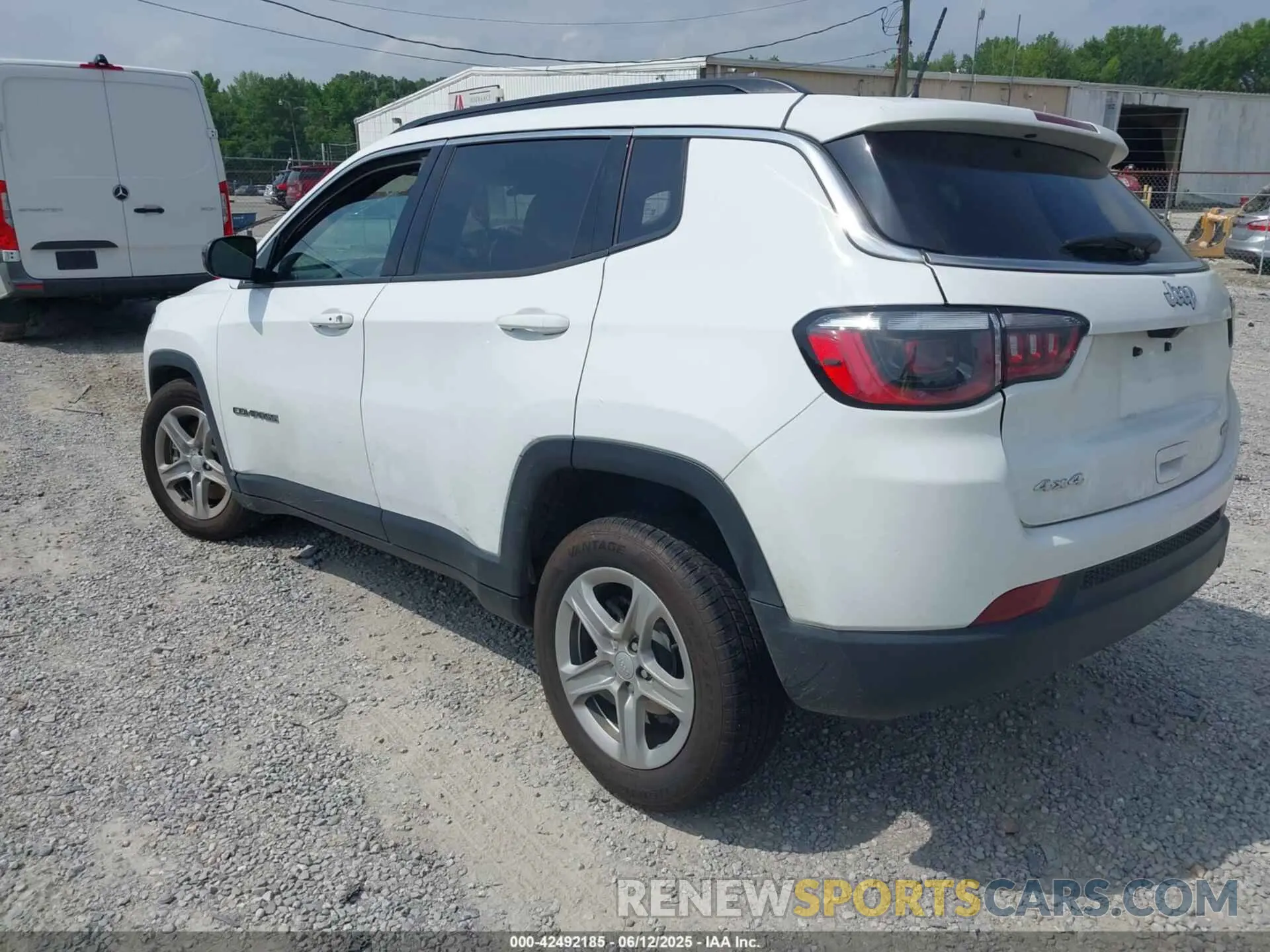3 fotografías del automóvil dañado 3C4NJDBN2PT566984 JEEP COMPASS 2023