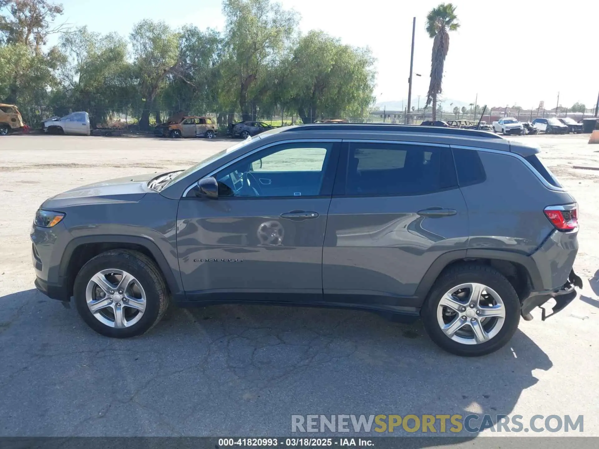 14 fotografías del automóvil dañado 3C4NJDBN5PT540444 JEEP COMPASS 2023
