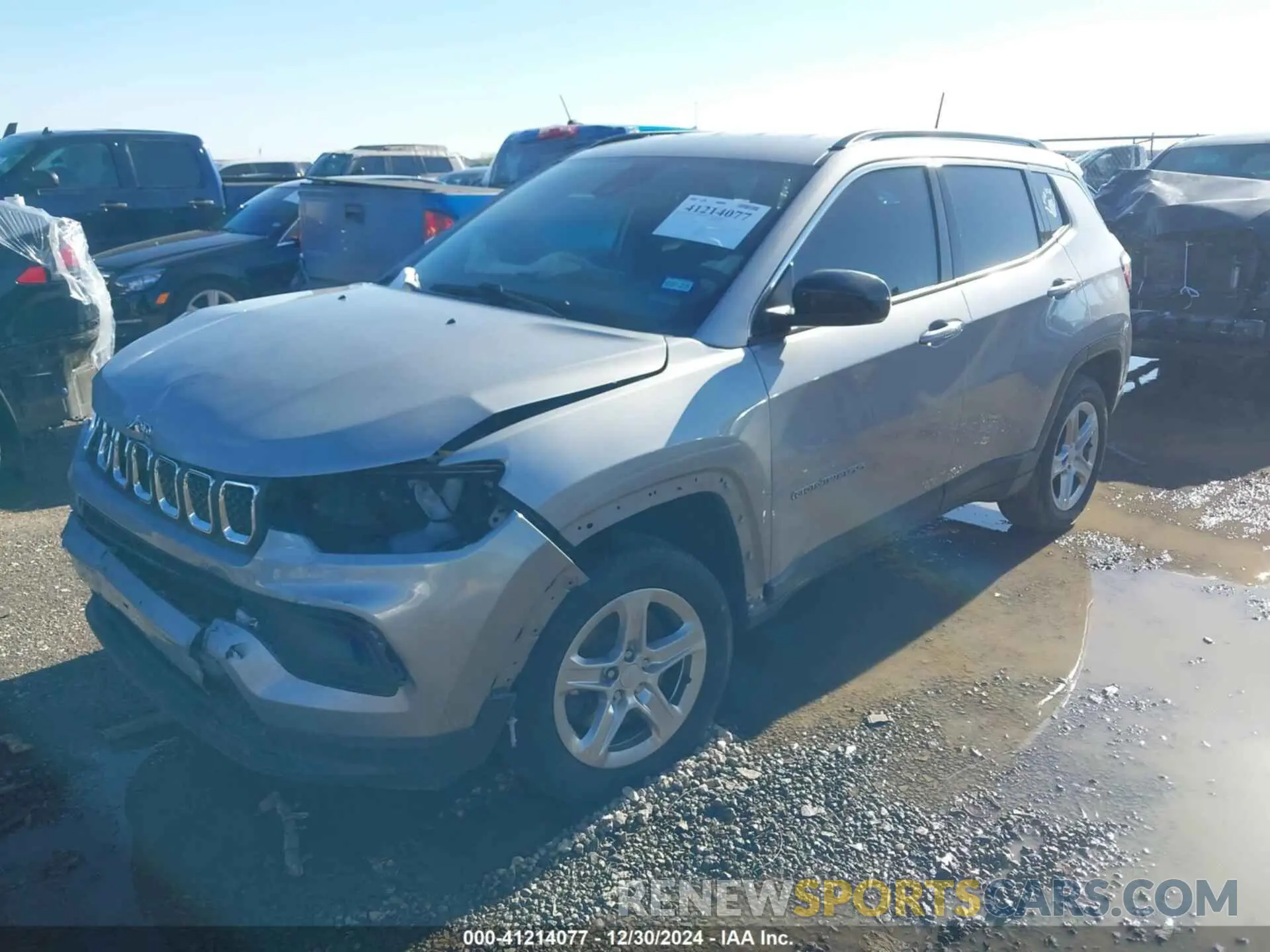 2 fotografías del automóvil dañado 3C4NJDBN5PT540587 JEEP COMPASS 2023