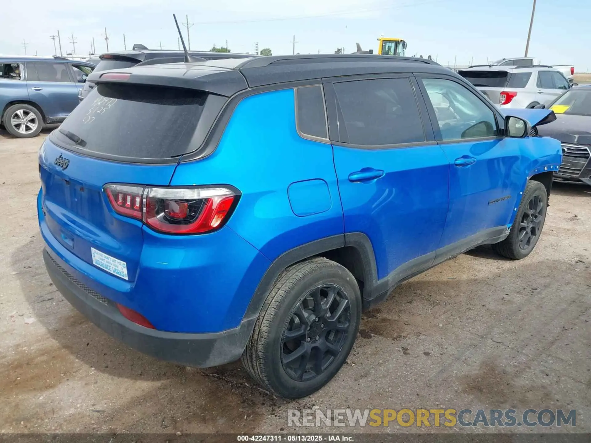 4 fotografías del automóvil dañado 3C4NJDBNXPT518522 JEEP COMPASS 2023