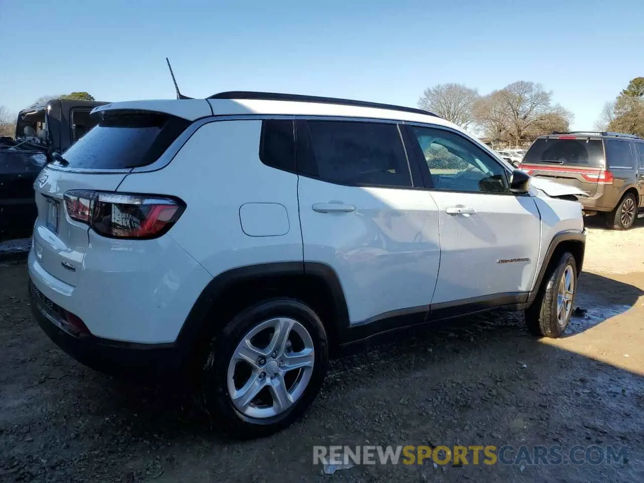 3 fotografías del automóvil dañado 3C4NJDBNXPT553271 JEEP COMPASS 2023