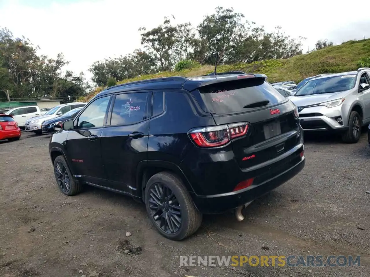 2 fotografías del automóvil dañado 3C4NJDCN2PT511367 JEEP COMPASS 2023