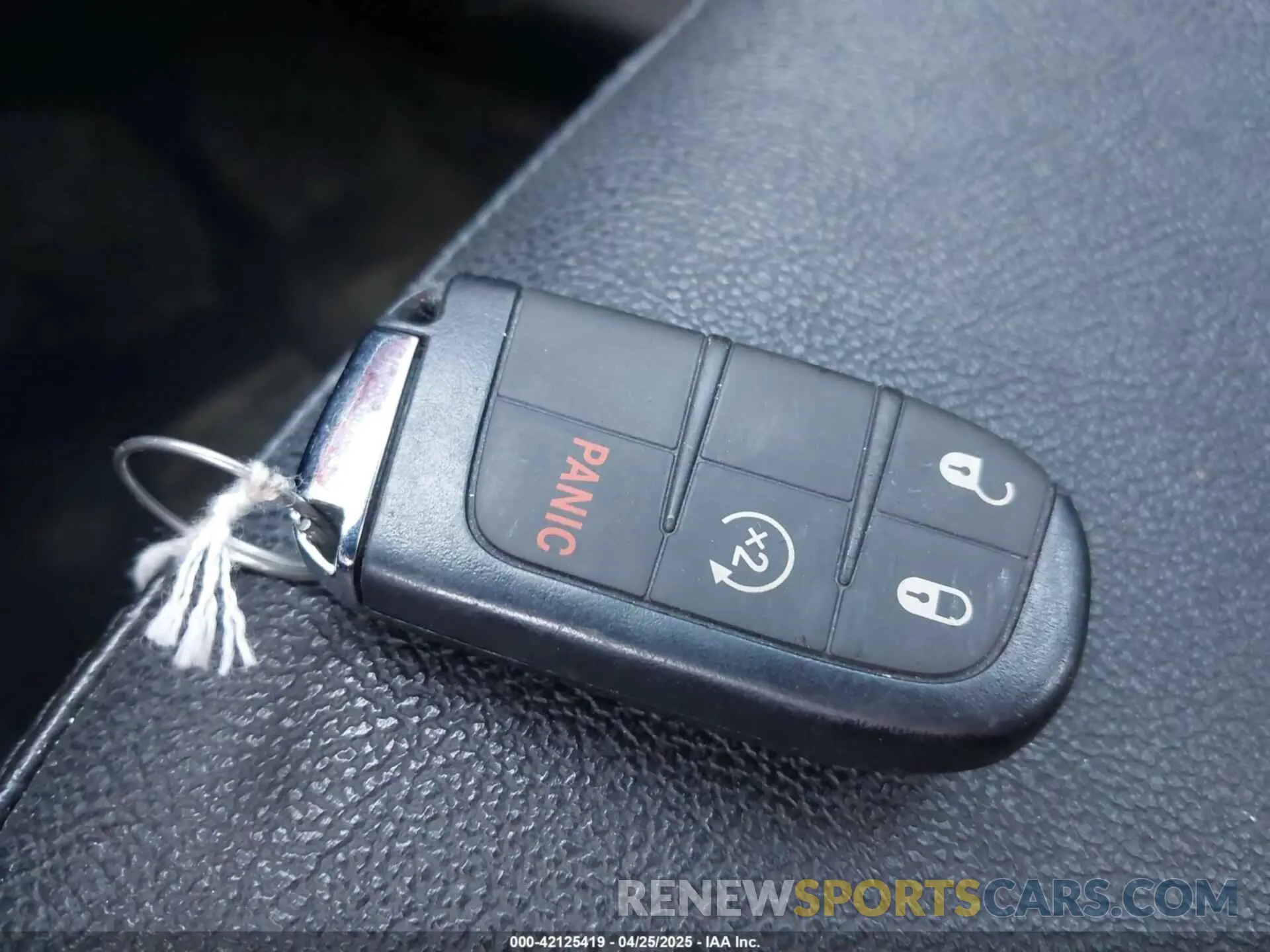 11 fotografías del automóvil dañado 3C4NJDCN4PT511404 JEEP COMPASS 2023