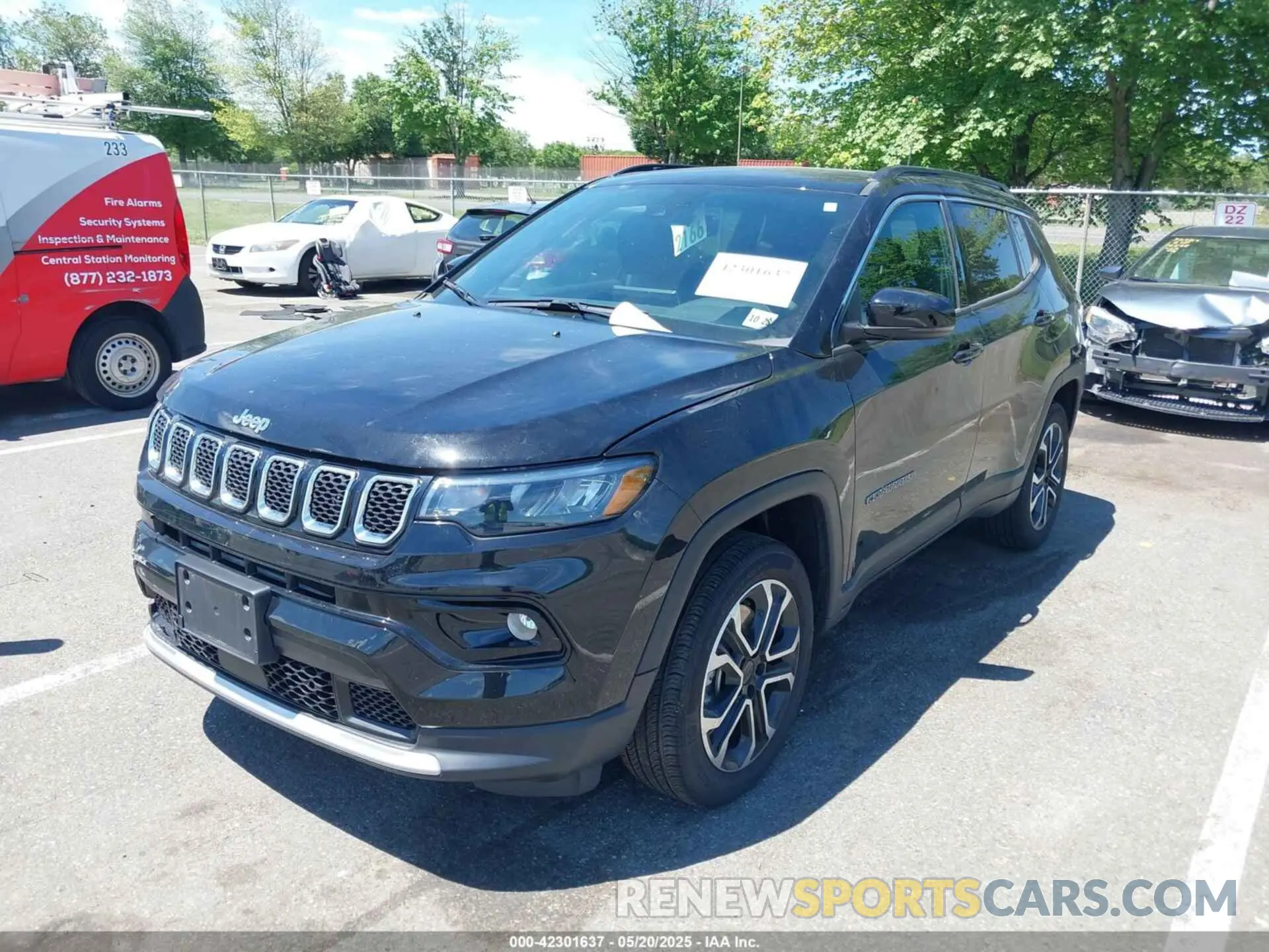 2 fotografías del automóvil dañado 3C4NJDCN6PT556523 JEEP COMPASS 2023