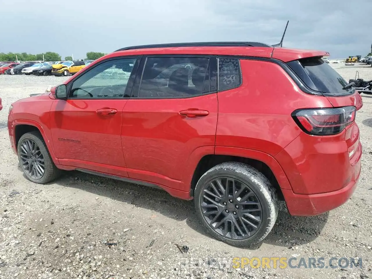 2 fotografías del automóvil dañado 3C4NJDCN7PT500848 JEEP COMPASS 2023