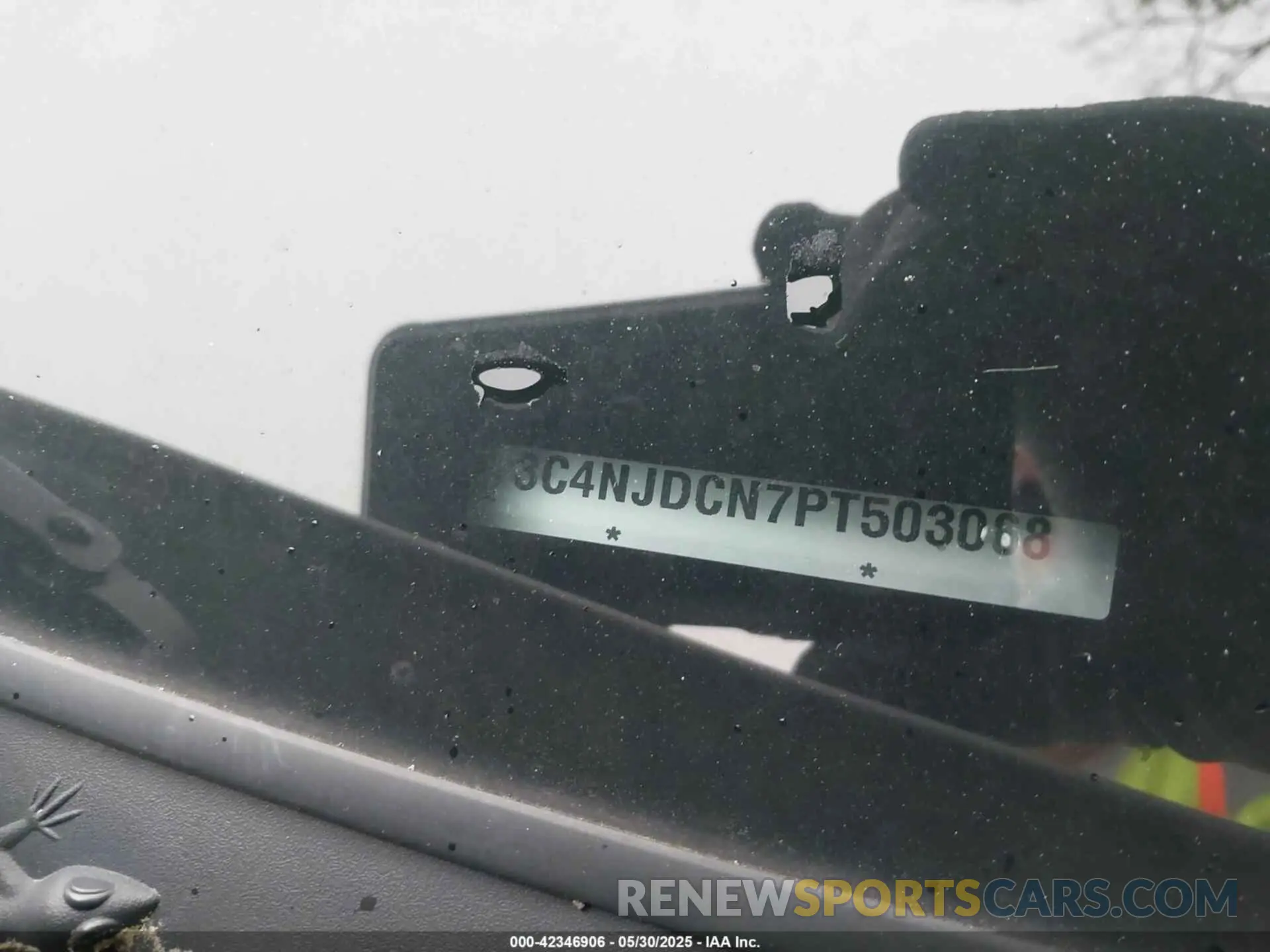 17 fotografías del automóvil dañado 3C4NJDCN7PT503068 JEEP COMPASS 2023