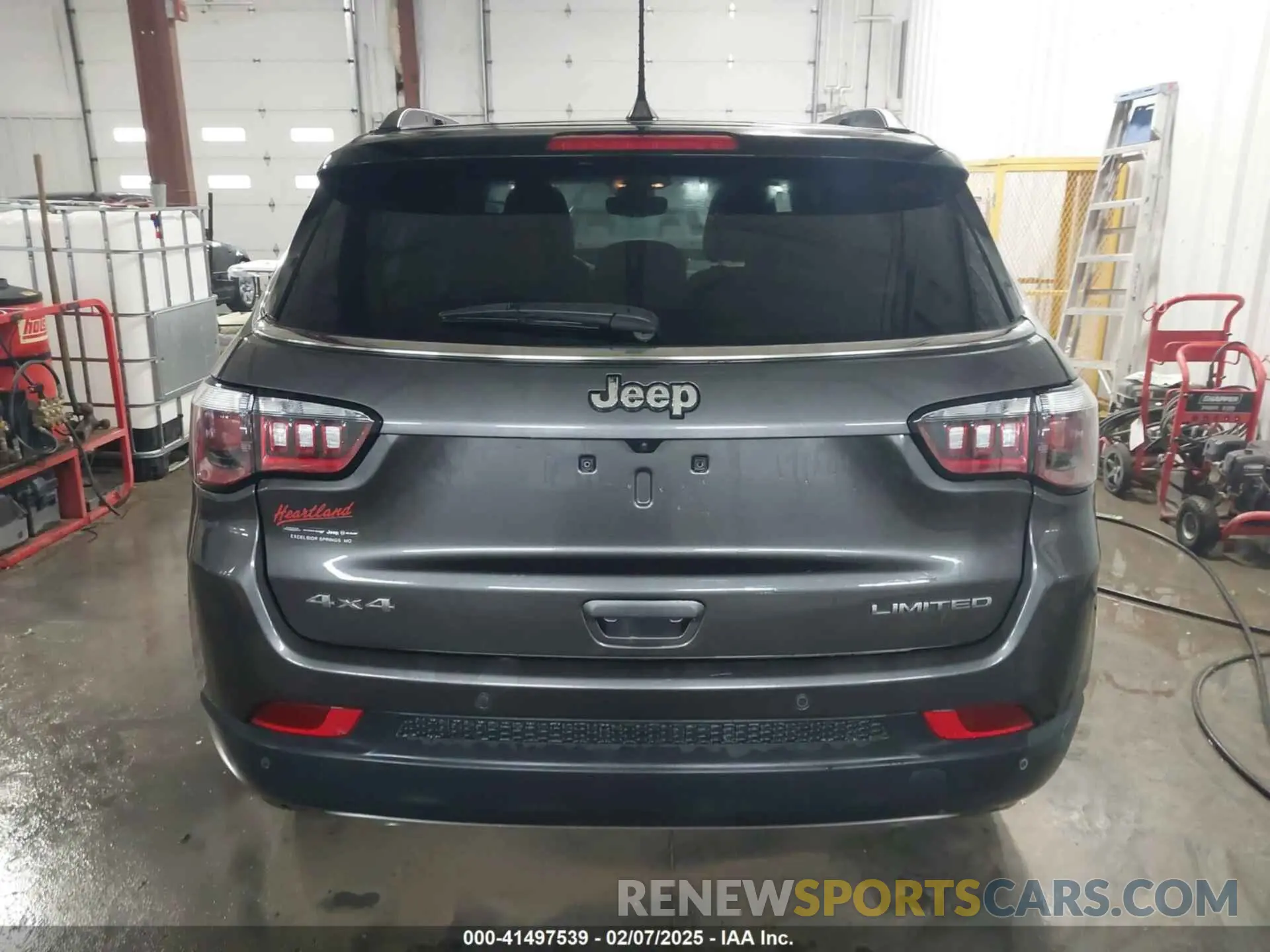 16 fotografías del automóvil dañado 3C4NJDCN7PT523935 JEEP COMPASS 2023