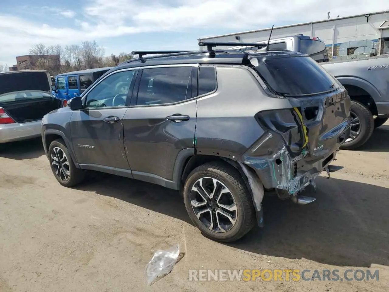 2 fotografías del automóvil dañado 3C4NJDCN8PT529629 JEEP COMPASS 2023