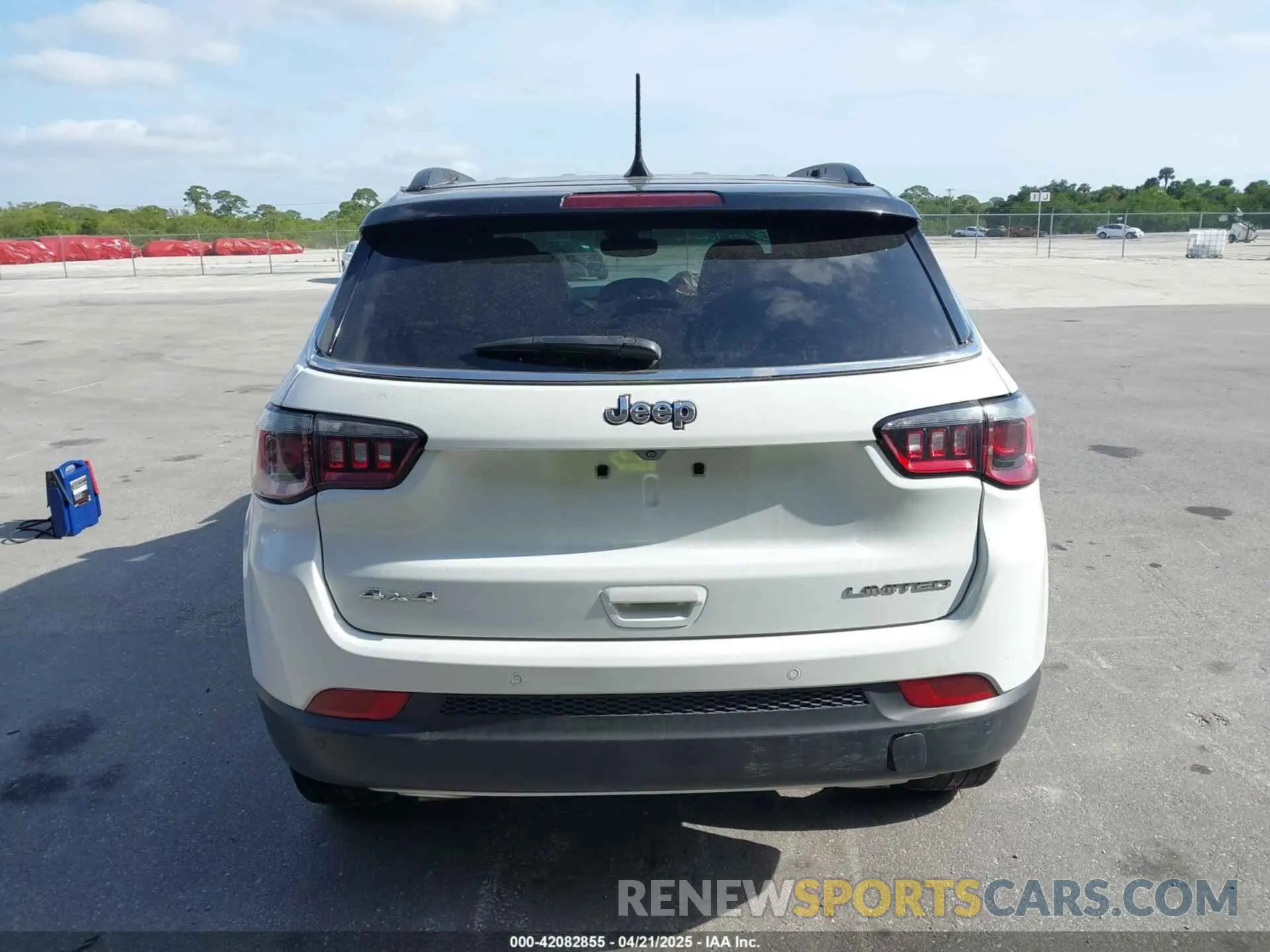 16 fotografías del automóvil dañado 3C4NJDCN8PT565904 JEEP COMPASS 2023
