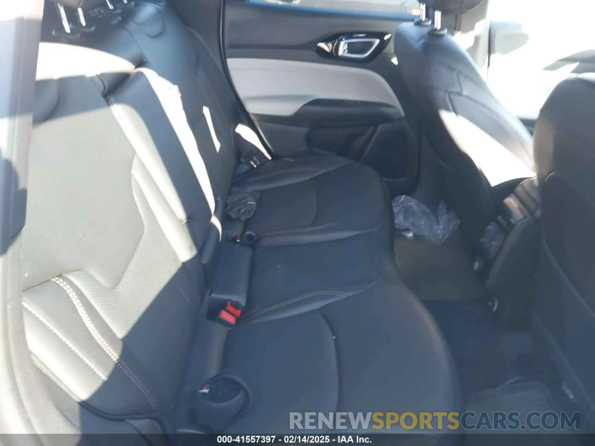 8 fotografías del automóvil dañado 3C4NJDCN9PT548089 JEEP COMPASS 2023