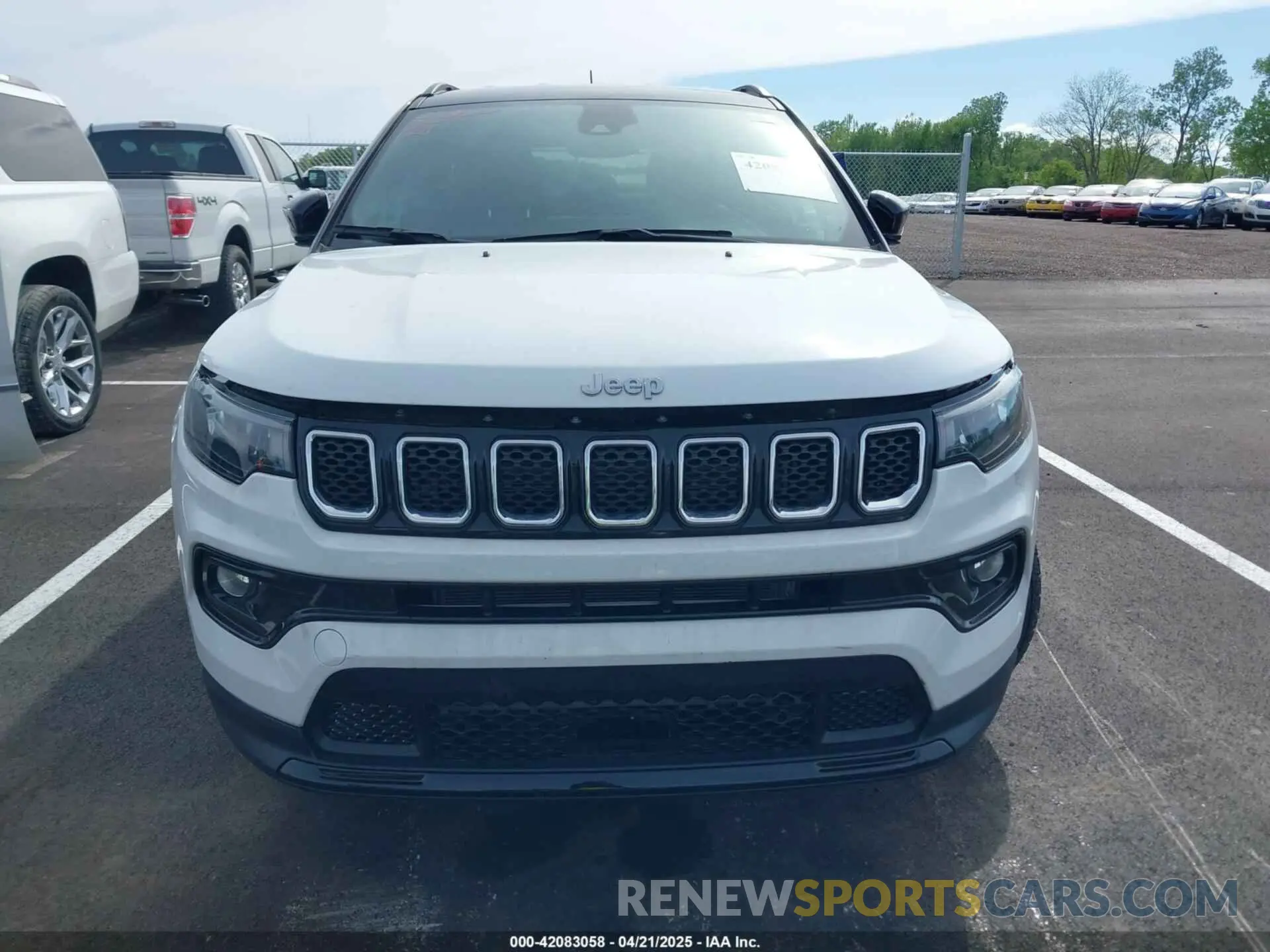 12 fotografías del automóvil dañado 3C4NJDCNXPT565743 JEEP COMPASS 2023