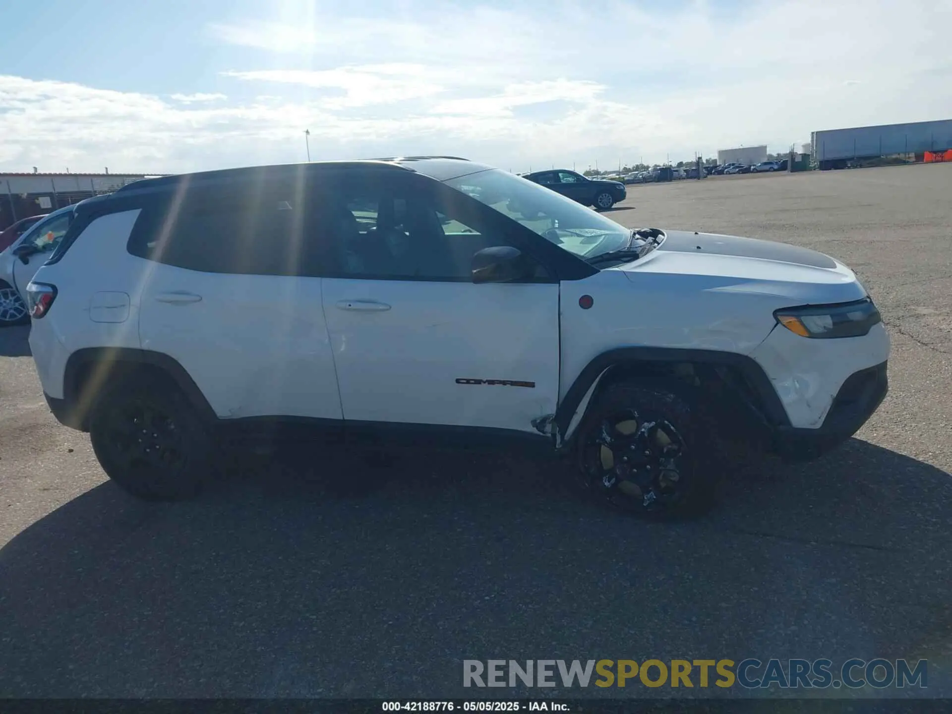 12 fotografías del automóvil dañado 3C4NJDDN0PT566656 JEEP COMPASS 2023